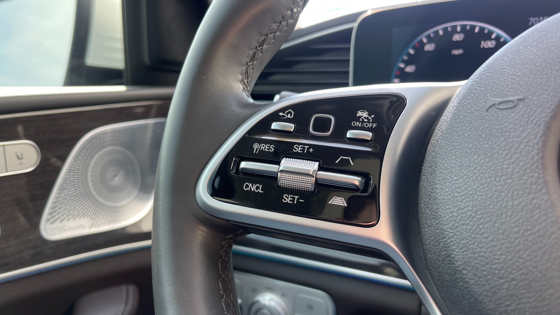 Used 2020 Mercedes-Benz GLS GLS 450 / 3 ROW / CAPTAINS CHAIRS / MASSAGE / NAV / HEADS UP DISPLAY for sale Sold at Formula Imports in Charlotte NC 28227 32