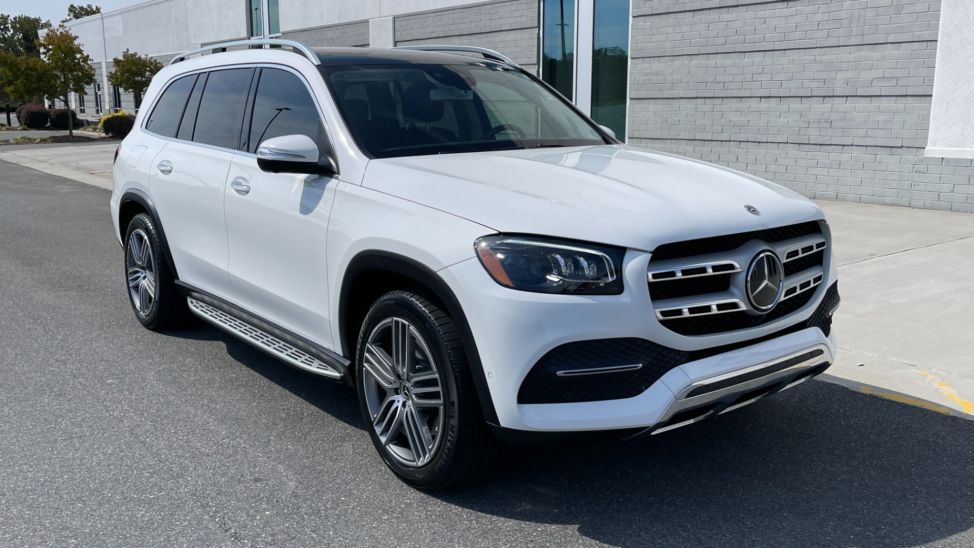 Used 2020 Mercedes-Benz GLS GLS 450 / 3 ROW / CAPTAINS CHAIRS / MASSAGE / NAV / HEADS UP DISPLAY for sale Sold at Formula Imports in Charlotte NC 28227 6