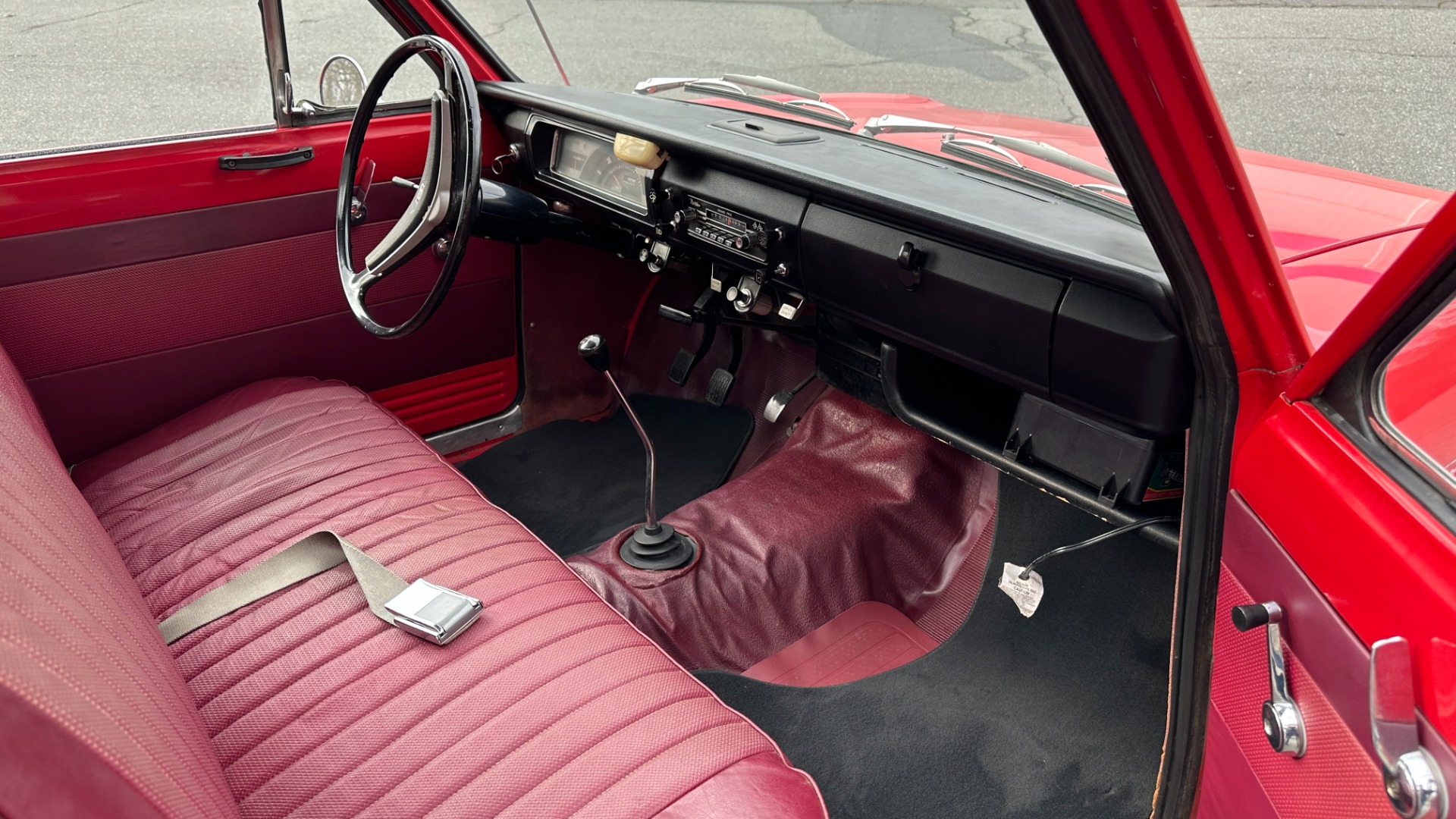 Used 1970 Datsun 521 PICKUP / 4SPD / LONG BED / 4CYL / RUNS GREAT!! / RADIO / BENCH SEAT for sale $7,299 at Formula Imports in Charlotte NC 28227 15