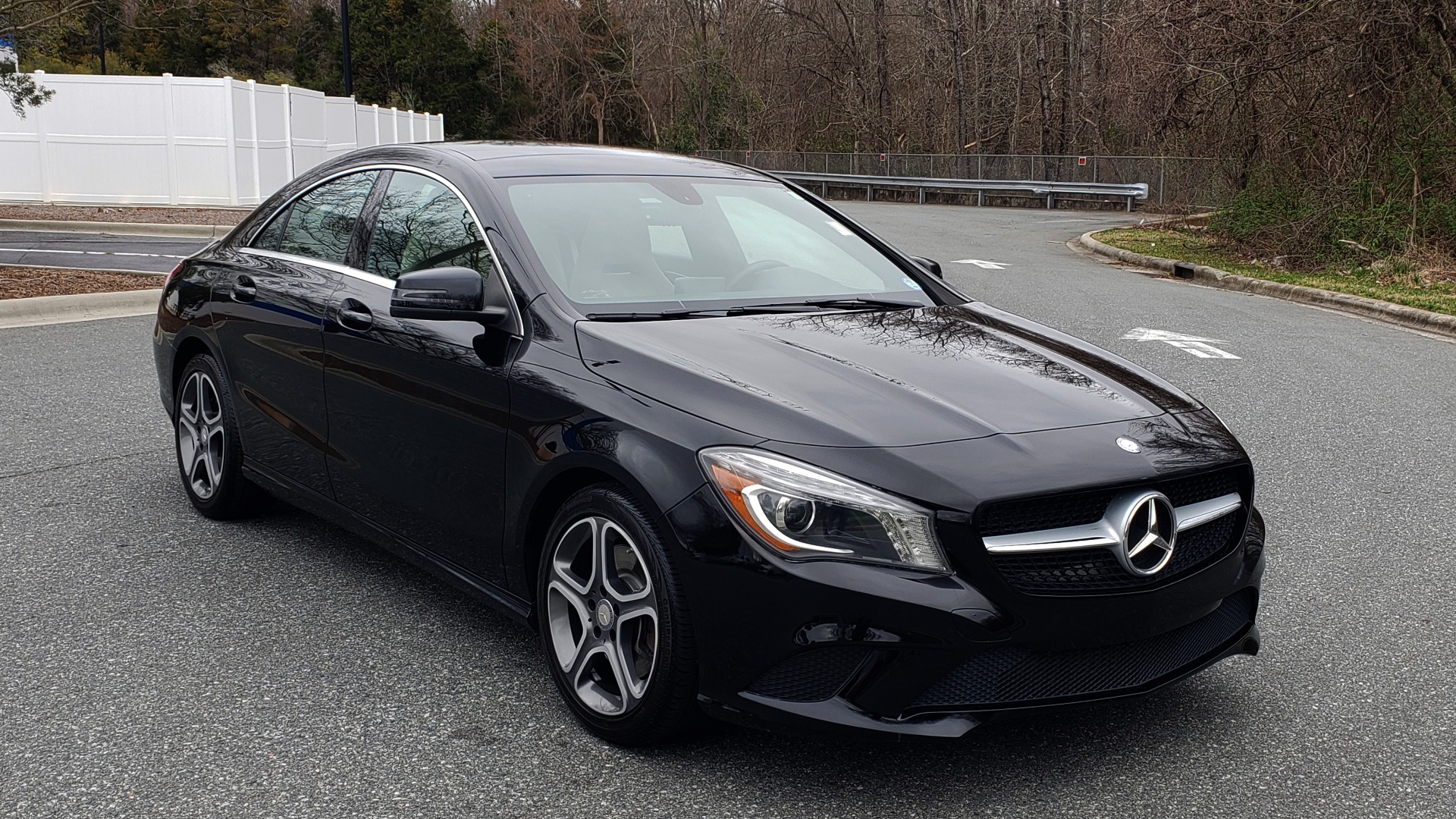 Used 2014 Mercedes-Benz CLA-Class CLA 250 PREM / MULTIMEDIA / NAV / PANO-ROOF / REARVIEW for sale Sold at Formula Imports in Charlotte NC 28227 4