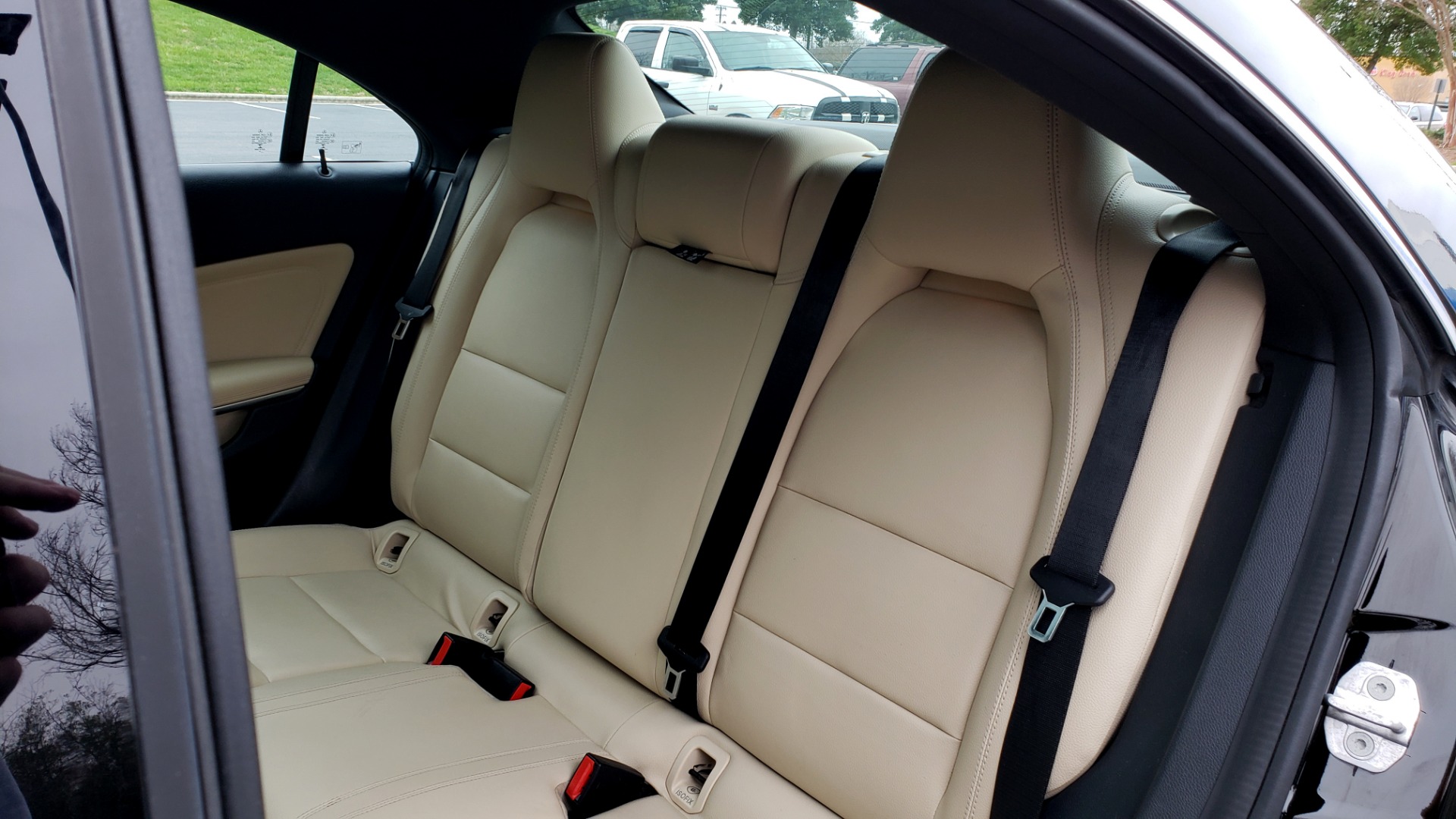 Used 2014 Mercedes-Benz CLA-Class CLA 250 PREM / MULTIMEDIA / NAV / PANO-ROOF / REARVIEW for sale Sold at Formula Imports in Charlotte NC 28227 54