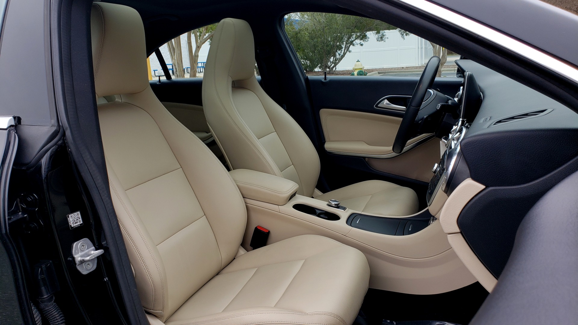 Used 2014 Mercedes-Benz CLA-Class CLA 250 PREM / MULTIMEDIA / NAV / PANO-ROOF / REARVIEW for sale Sold at Formula Imports in Charlotte NC 28227 59