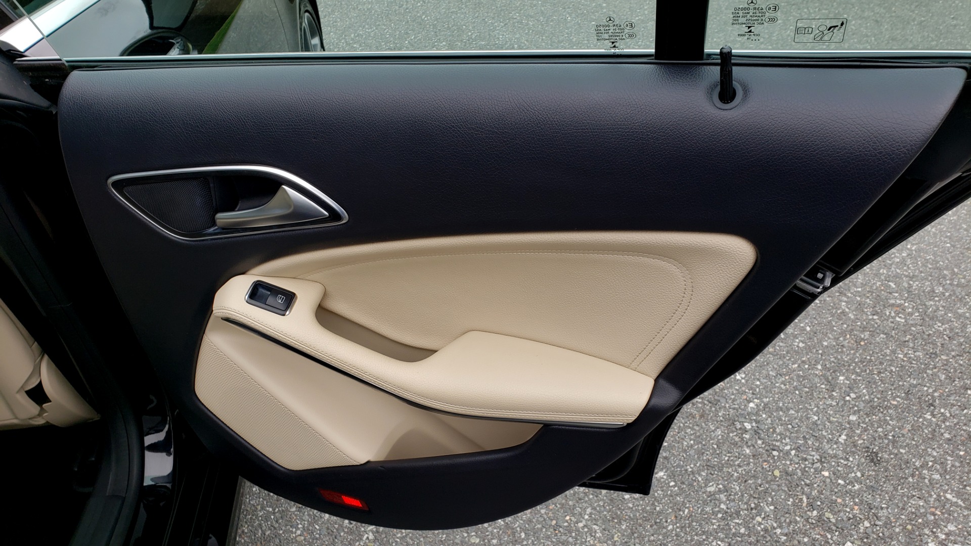Used 2014 Mercedes-Benz CLA-Class CLA 250 PREM / MULTIMEDIA / NAV / PANO-ROOF / REARVIEW for sale Sold at Formula Imports in Charlotte NC 28227 62
