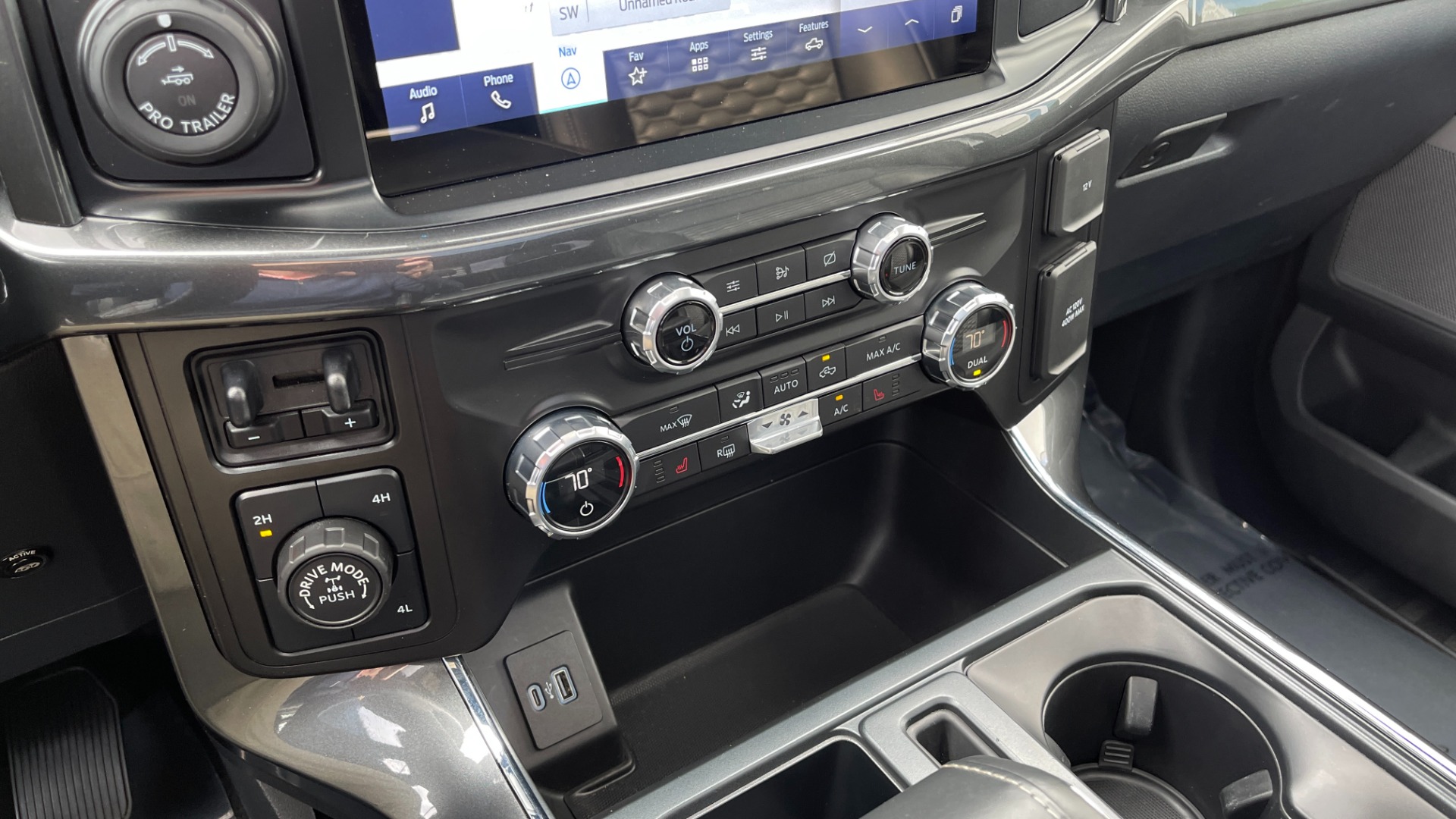Used 2021 Ford F-150 ROUSH / 5.0 V8 / LEATHER / ACTIVE EXHAUST / FOX SHOCKS / CONSOLE SAFE for sale $69,985 at Formula Imports in Charlotte NC 28227 23