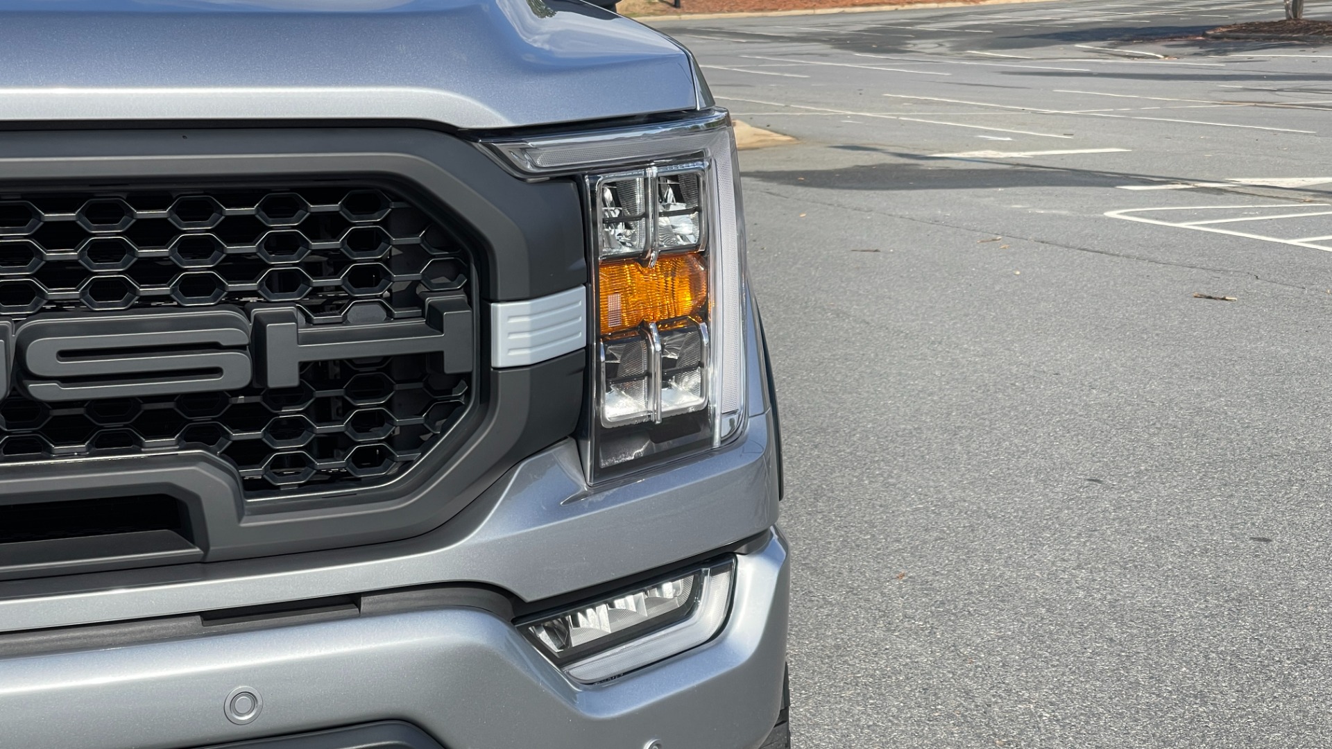 Used 2021 Ford F-150 ROUSH / 5.0 V8 / LEATHER / ACTIVE EXHAUST / FOX SHOCKS / CONSOLE SAFE for sale $69,985 at Formula Imports in Charlotte NC 28227 26