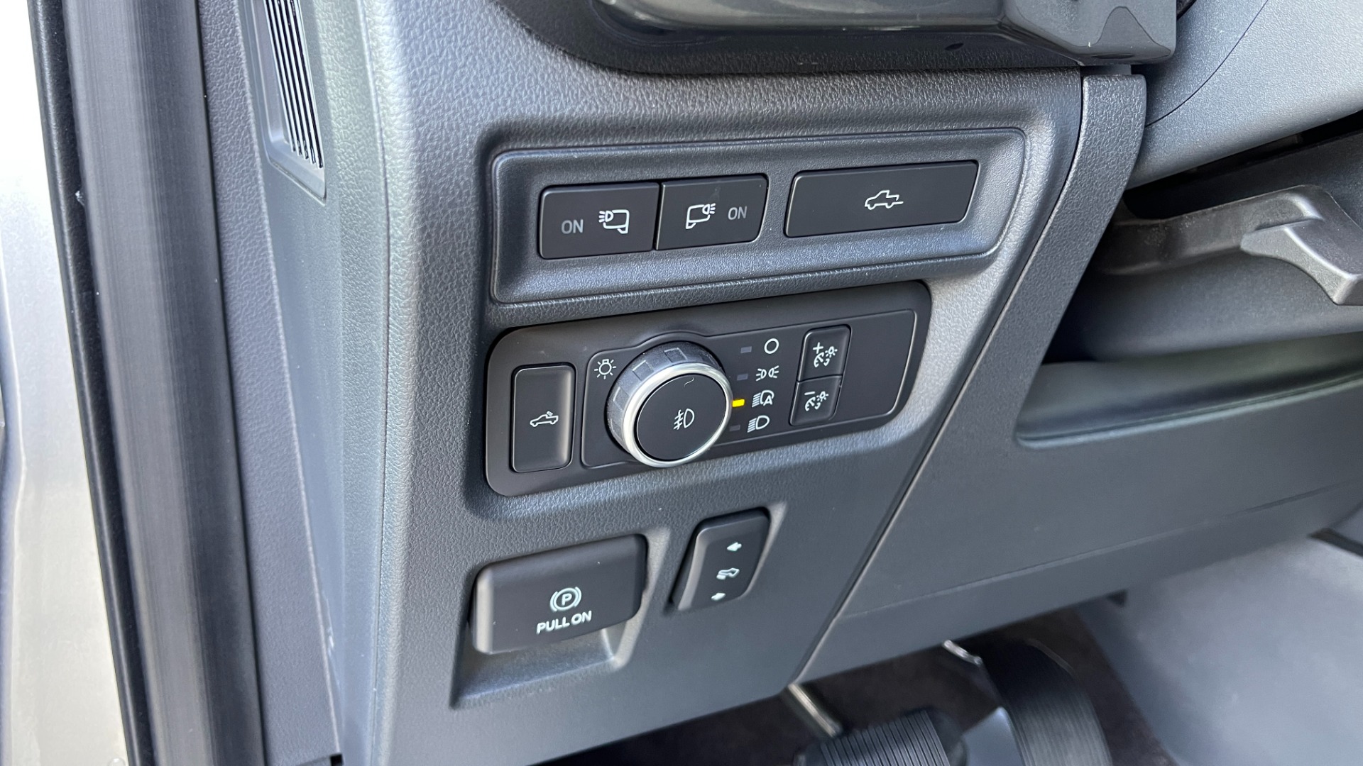 Used 2021 Ford F-150 ROUSH / 5.0 V8 / LEATHER / ACTIVE EXHAUST / FOX SHOCKS / CONSOLE SAFE for sale $69,985 at Formula Imports in Charlotte NC 28227 36