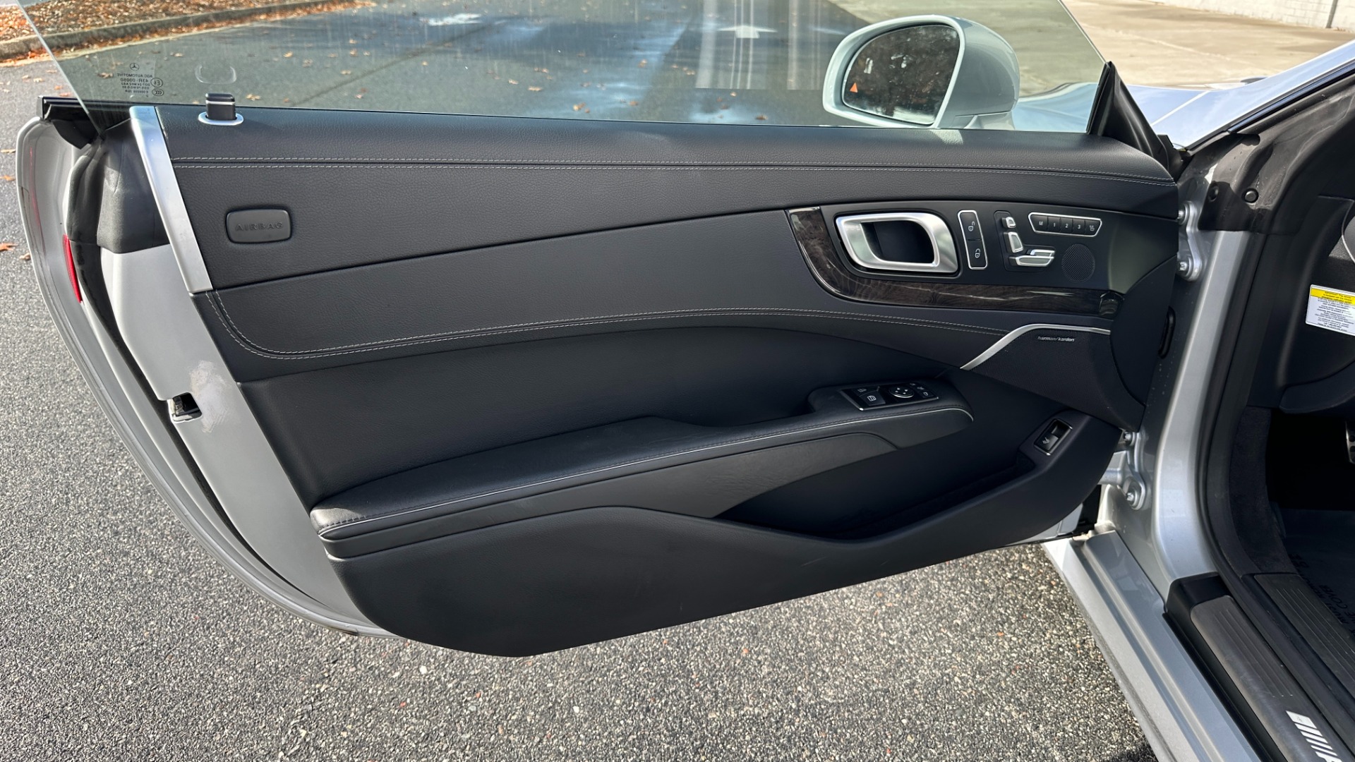 Used 2013 Mercedes-Benz SL-Class SL 63 AMG / PREMIUM 1 PACKAGE / TWIN TURBO / HARD TOP CONVERTIBLE / DRIVER for sale Sold at Formula Imports in Charlotte NC 28227 19