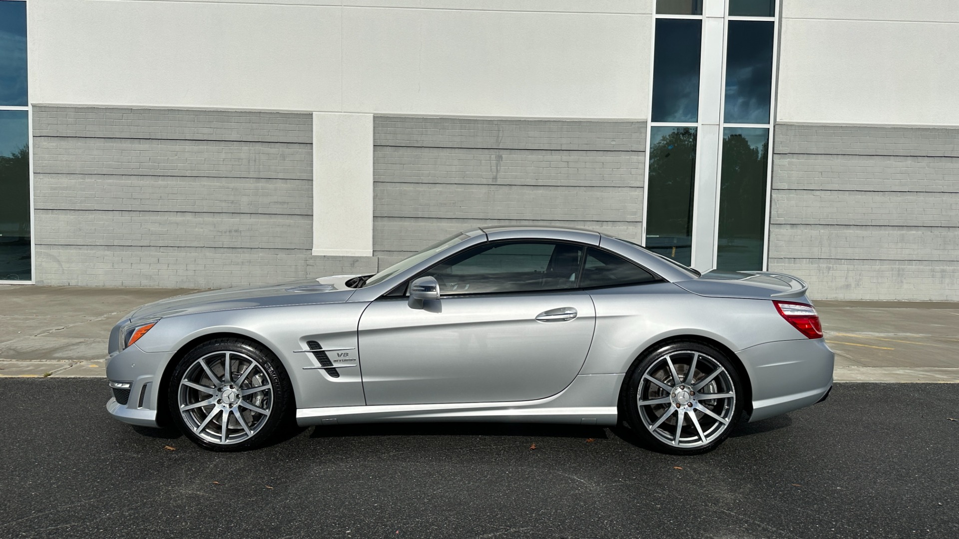 Used 2013 Mercedes-Benz SL-Class SL 63 AMG / PREMIUM 1 PACKAGE / TWIN TURBO / HARD TOP CONVERTIBLE / DRIVER for sale Sold at Formula Imports in Charlotte NC 28227 4