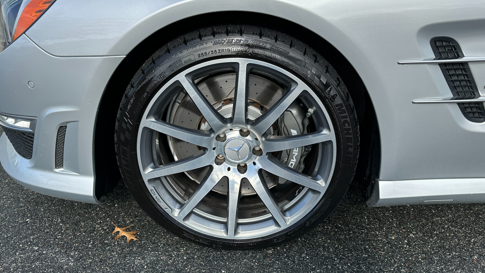 Used 2013 Mercedes-Benz SL-Class SL 63 AMG / PREMIUM 1 PACKAGE / TWIN TURBO / HARD TOP CONVERTIBLE / DRIVER for sale Sold at Formula Imports in Charlotte NC 28227 40