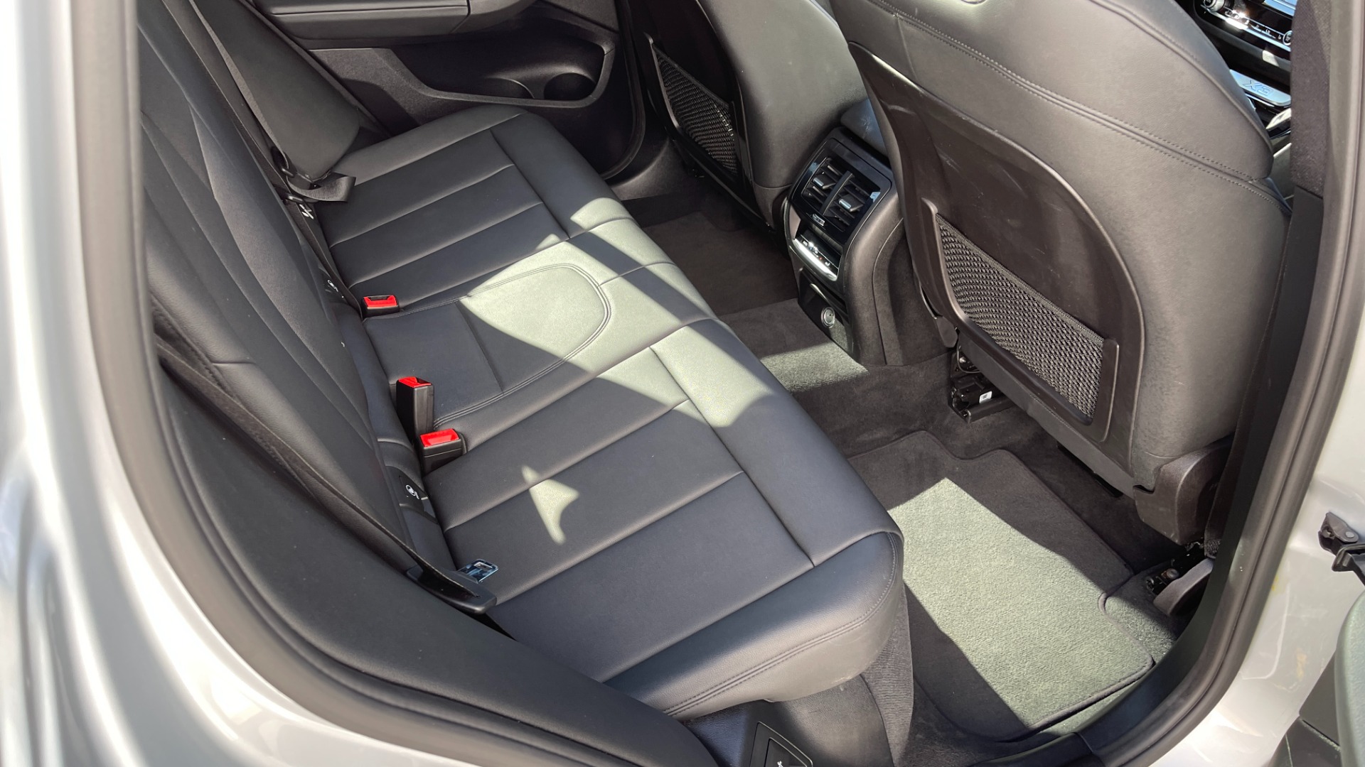 Used 2019 BMW X3 xDrive30i / DRIVING ASSISTANCE / PANORAMIC ROOF / HEATED SEATS / BACKUP CAM for sale Sold at Formula Imports in Charlotte NC 28227 16