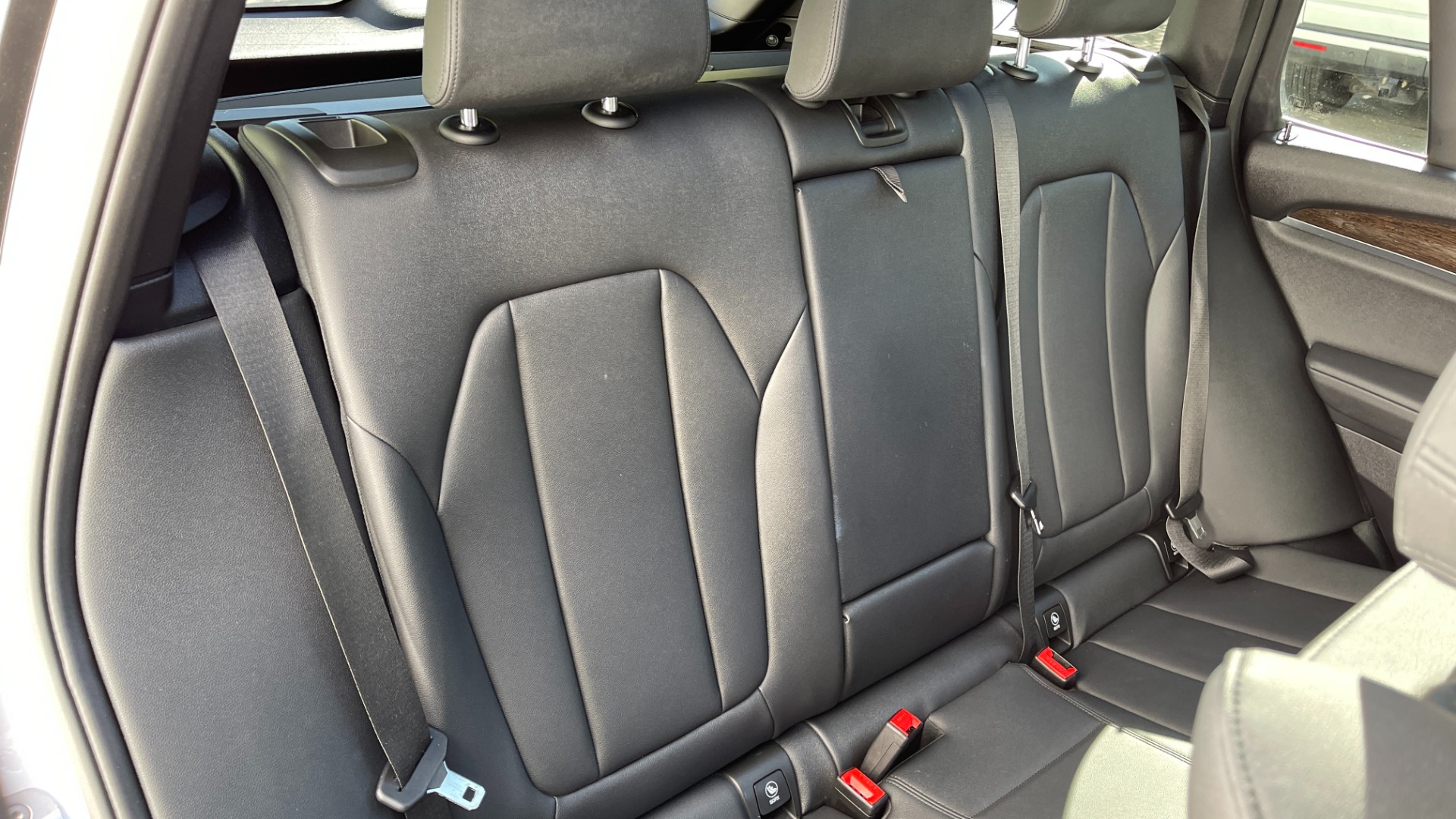 Used 2019 BMW X3 xDrive30i / DRIVING ASSISTANCE / PANORAMIC ROOF / HEATED SEATS / BACKUP CAM for sale Sold at Formula Imports in Charlotte NC 28227 17