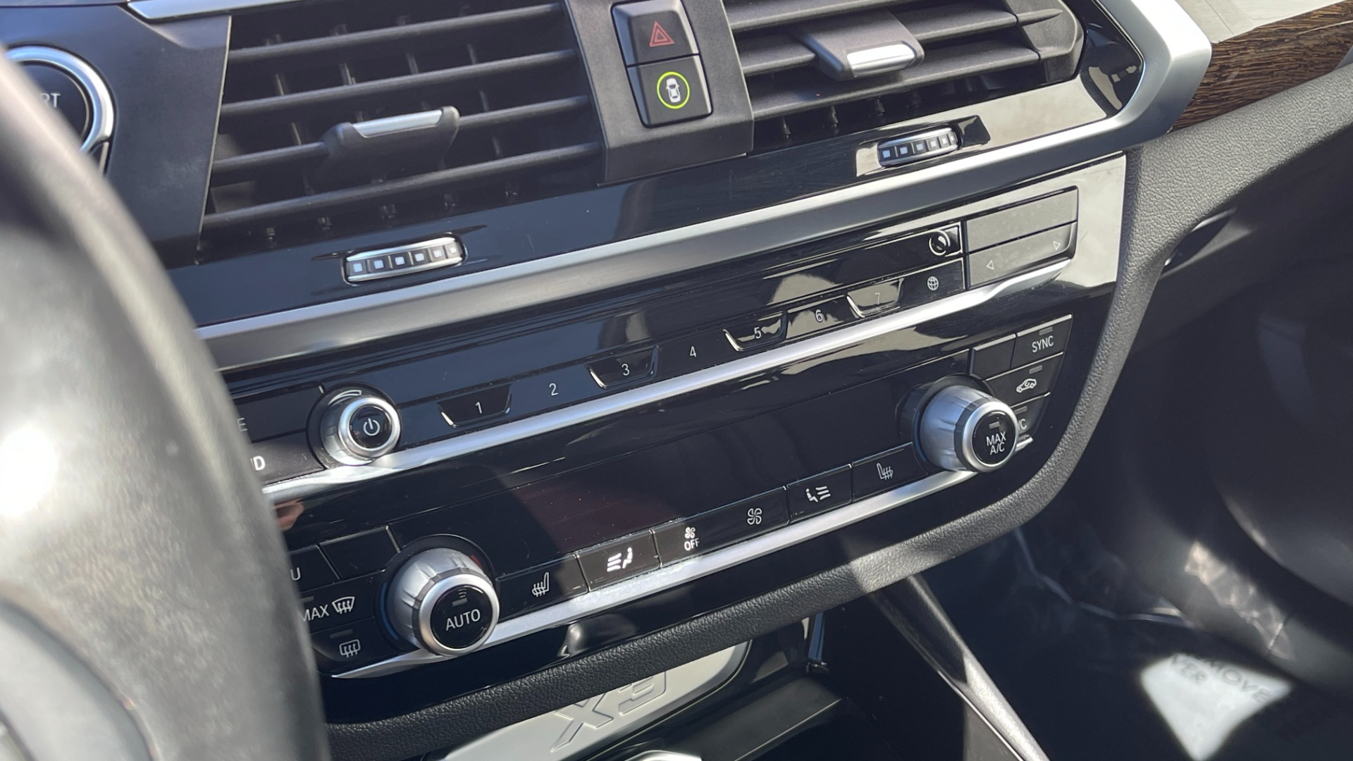 Used 2019 BMW X3 xDrive30i / DRIVING ASSISTANCE / PANORAMIC ROOF / HEATED SEATS / BACKUP CAM for sale Sold at Formula Imports in Charlotte NC 28227 32