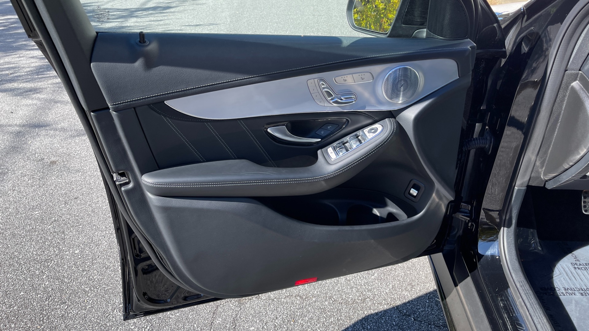 Used 2019 Mercedes-Benz GLC AMG GLC 63 / DRIVER ASSIST / AMG EXHAUST / CARBON FIBER / MULTIMEDIA for sale $61,995 at Formula Imports in Charlotte NC 28227 21
