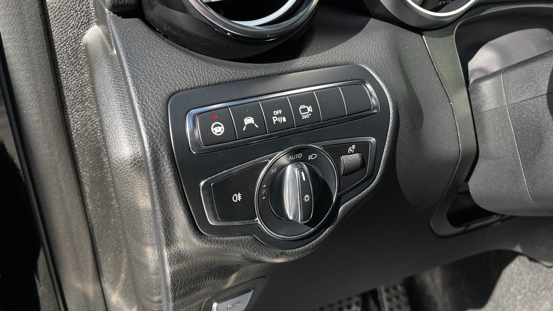 Used 2019 Mercedes-Benz GLC AMG GLC 63 / DRIVER ASSIST / AMG EXHAUST / CARBON FIBER / MULTIMEDIA for sale $61,995 at Formula Imports in Charlotte NC 28227 23