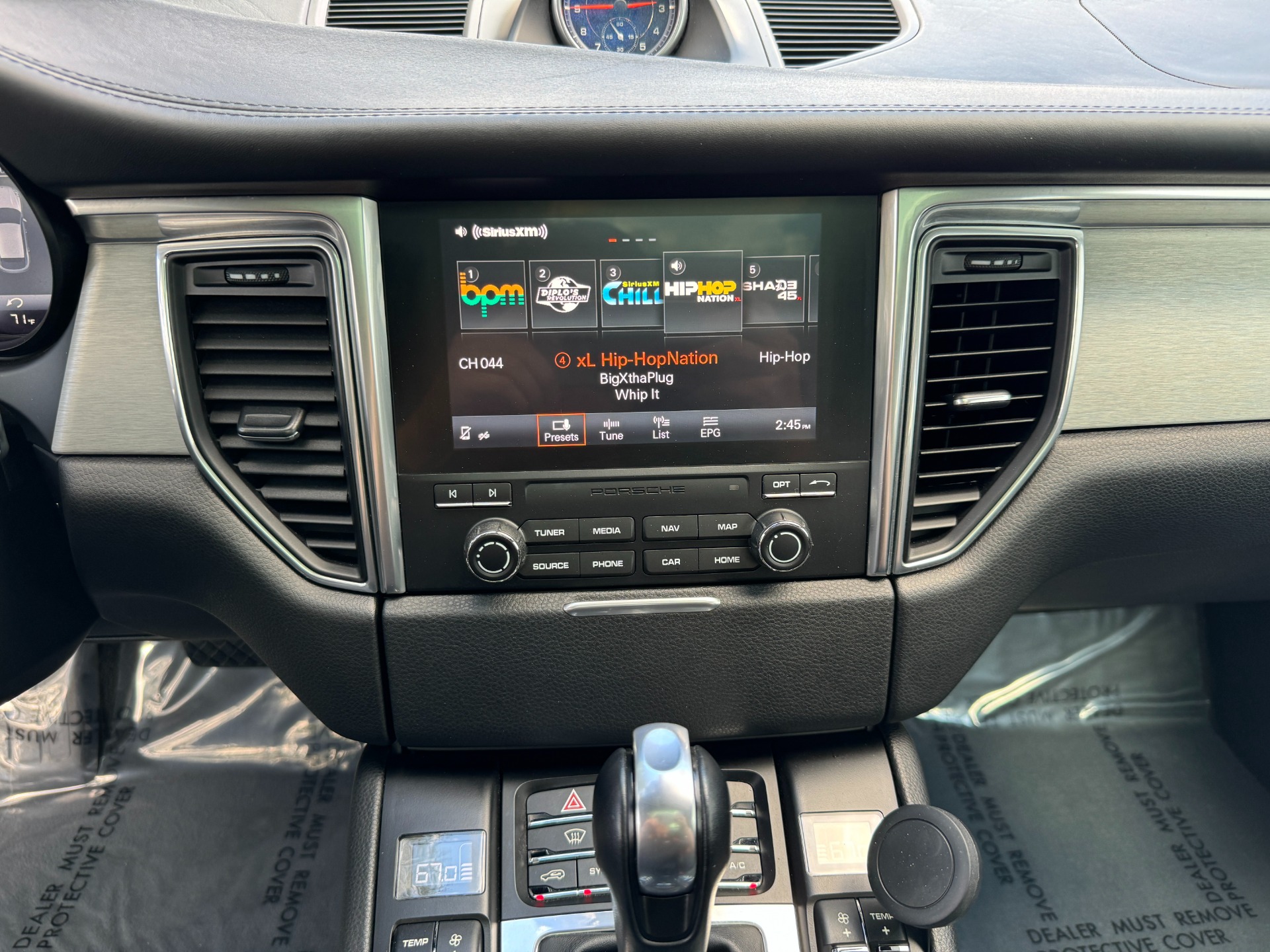 Used 2018 Porsche Macan GTS / 20IN WHEELS / PREMIUM PLUS / BOSE / SPORT SEATS for sale $53,995 at Formula Imports in Charlotte NC 28227 36