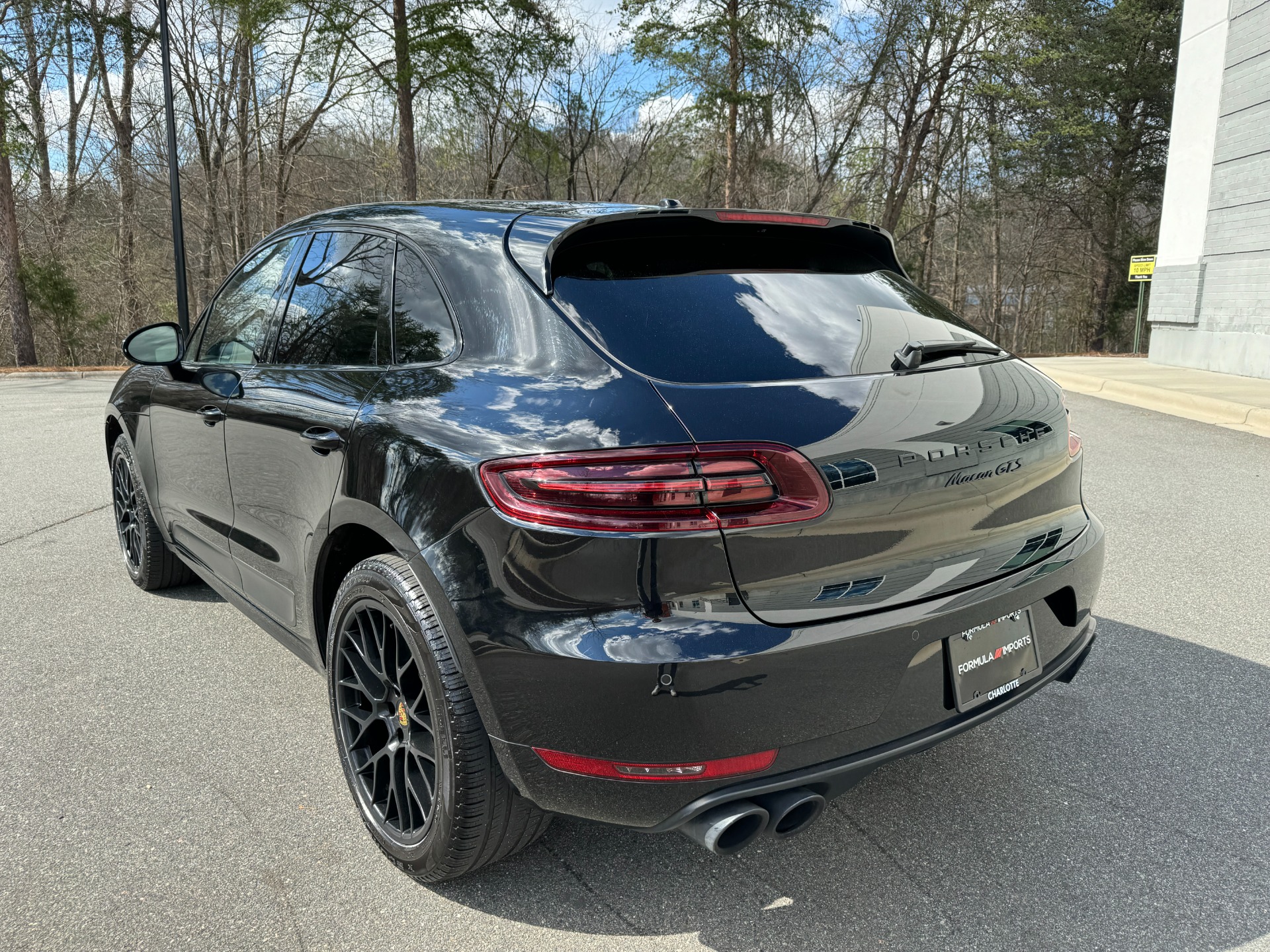 Used 2018 Porsche Macan GTS / 20IN WHEELS / PREMIUM PLUS / BOSE / SPORT SEATS for sale $53,995 at Formula Imports in Charlotte NC 28227 9