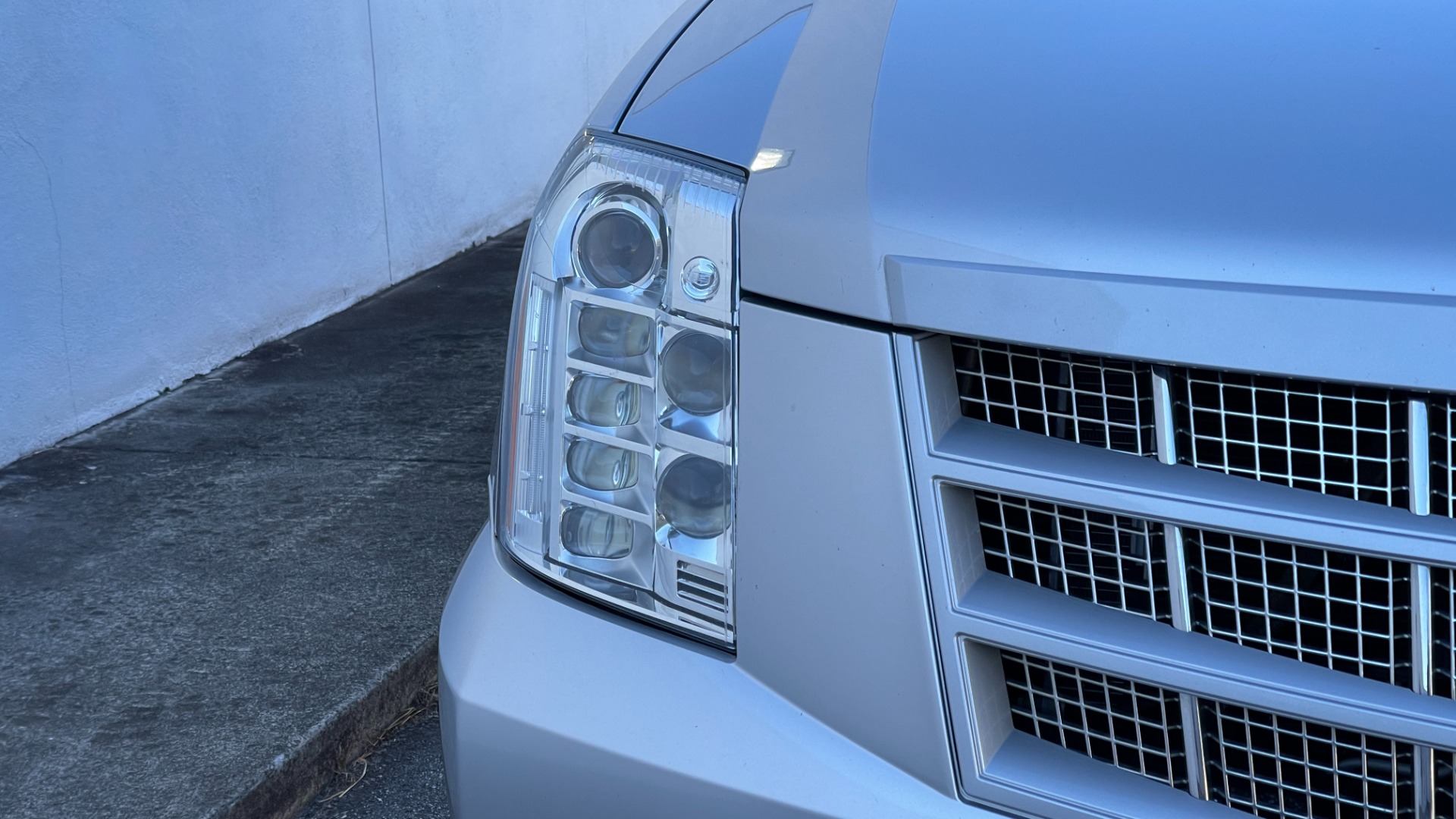 Used 2013 Cadillac Escalade PREMIUM / NAVIGATION / LEATHER / 3 ROW / AWD / LED LIGHTS for sale $25,599 at Formula Imports in Charlotte NC 28227 24