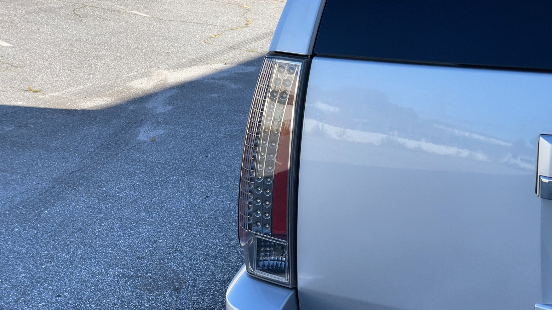 Used 2013 Cadillac Escalade PREMIUM / NAVIGATION / LEATHER / 3 ROW / AWD / LED LIGHTS for sale $25,599 at Formula Imports in Charlotte NC 28227 26
