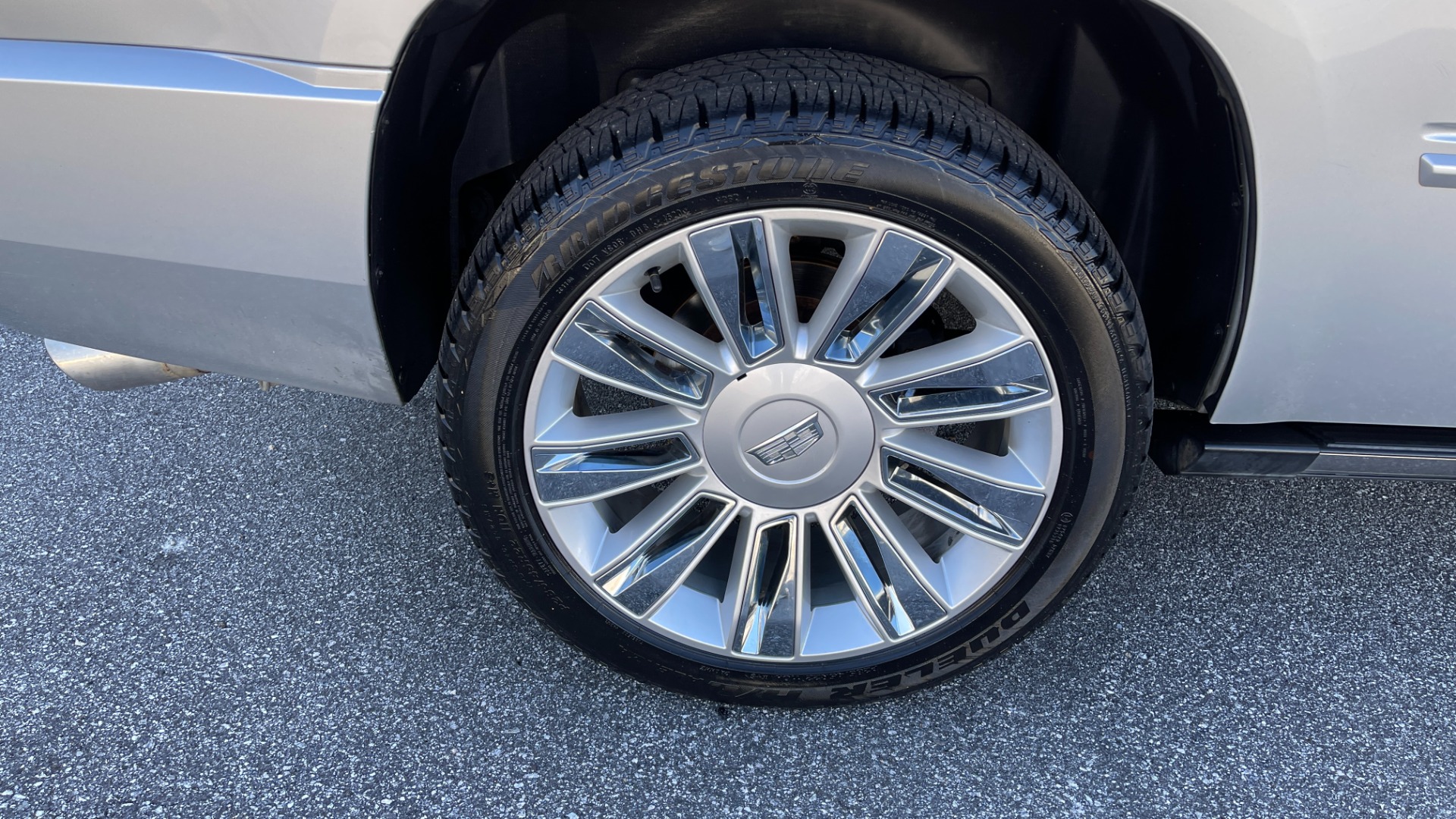 Used 2013 Cadillac Escalade PREMIUM / NAVIGATION / LEATHER / 3 ROW / AWD / LED LIGHTS for sale $25,599 at Formula Imports in Charlotte NC 28227 45