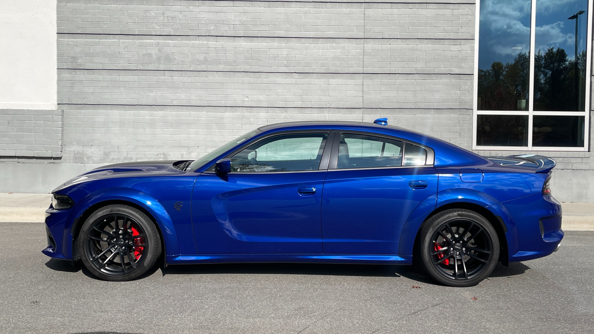 Used 2021 Dodge Charger SRT HELLCAT WIDEBODY / RED KEYS / CARBON STRIPES / 717HP / BREMBO BRAKES for sale $82,995 at Formula Imports in Charlotte NC 28227 6