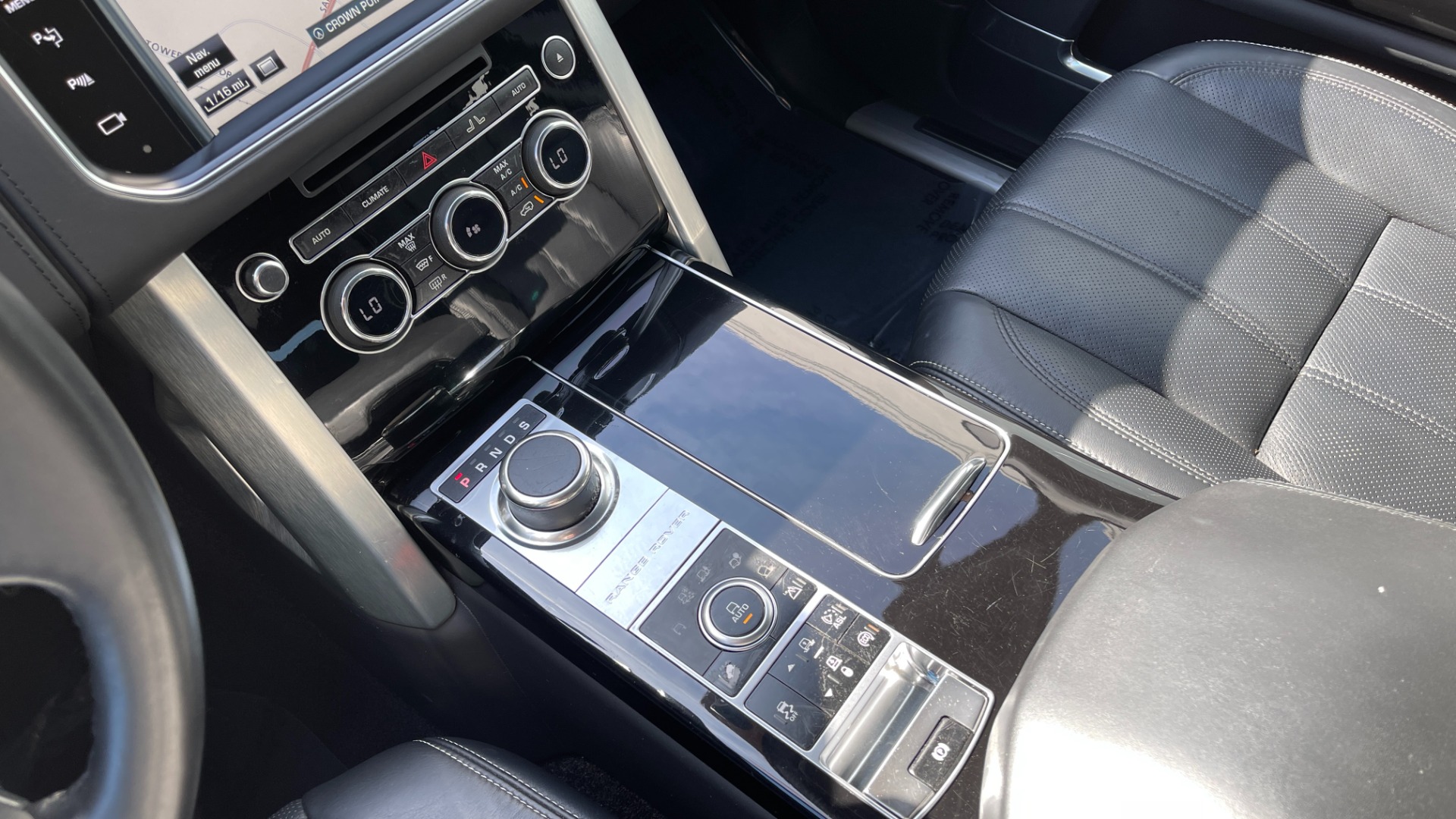Used 2014 Land Rover Range Rover Supercharged Autobiography / 22IN WHEELS / PREMIUM PAINT / MASSAGE for sale $42,975 at Formula Imports in Charlotte NC 28227 13