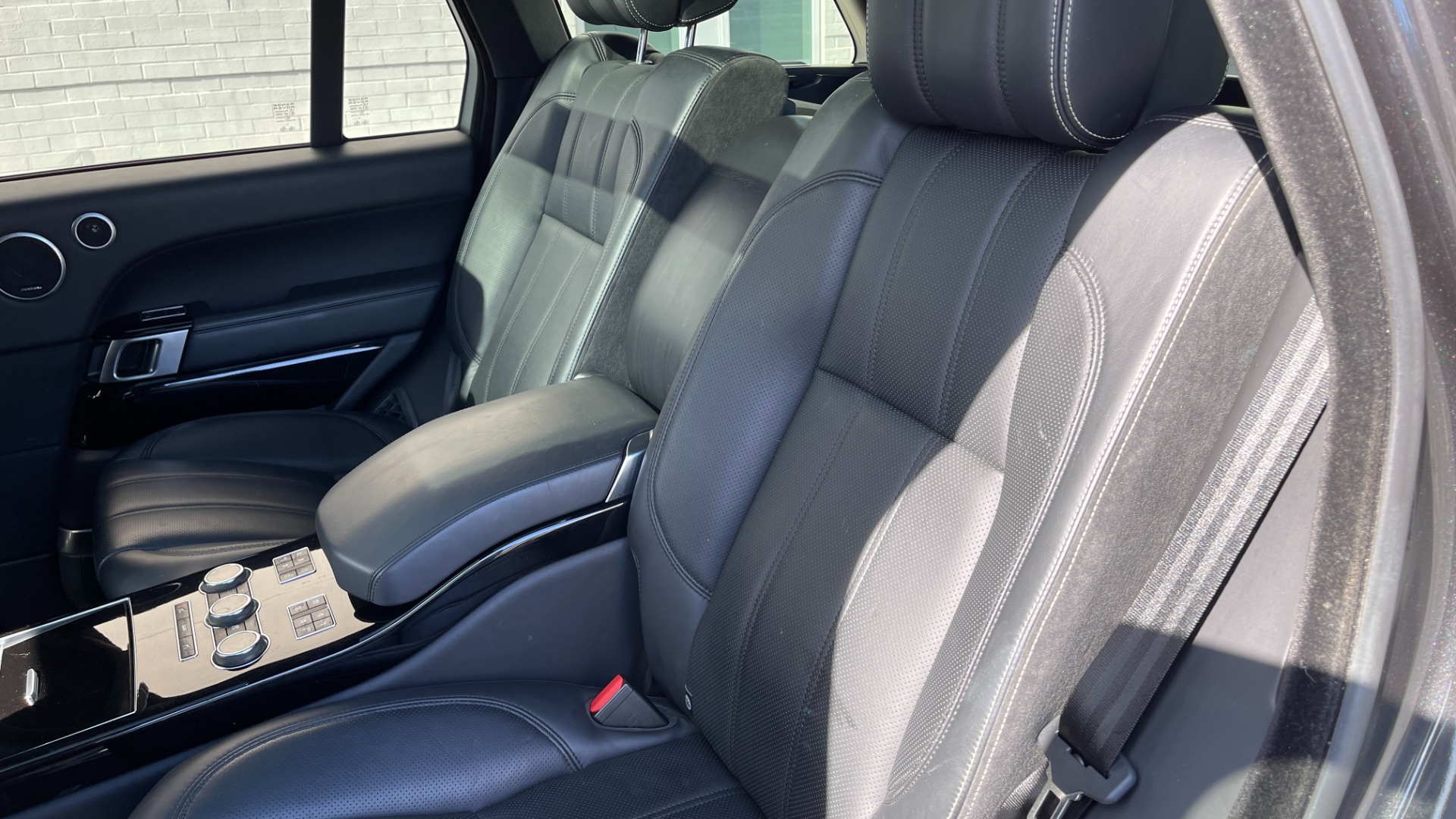 Used 2014 Land Rover Range Rover Supercharged Autobiography / 22IN WHEELS / PREMIUM PAINT / MASSAGE for sale Sold at Formula Imports in Charlotte NC 28227 21