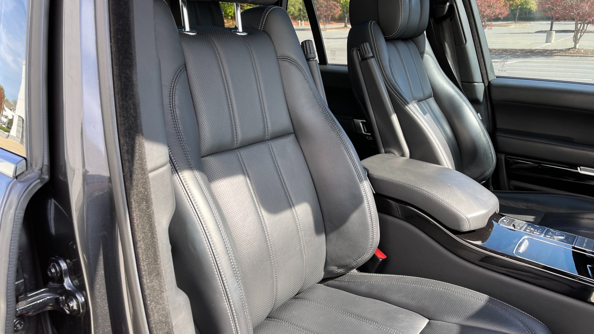 Used 2014 Land Rover Range Rover Supercharged Autobiography / 22IN WHEELS / PREMIUM PAINT / MASSAGE for sale $42,975 at Formula Imports in Charlotte NC 28227 23
