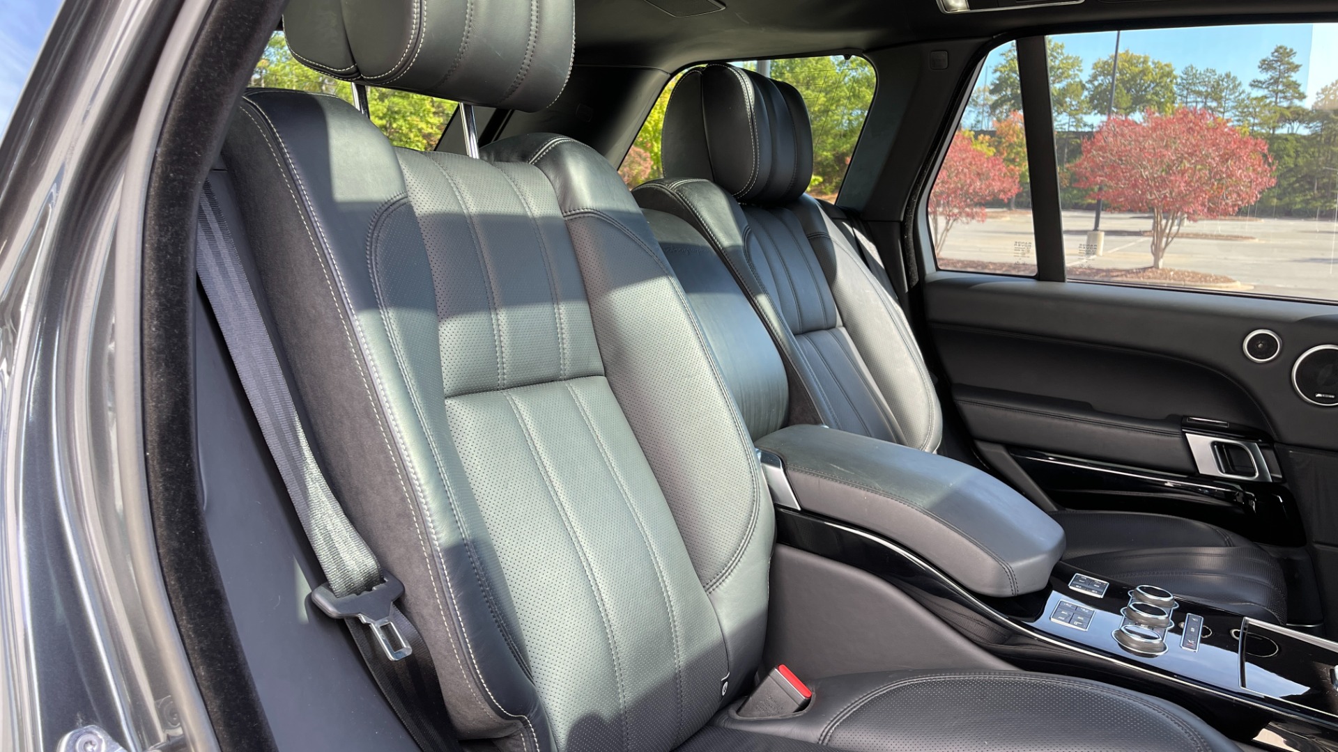 Used 2014 Land Rover Range Rover Supercharged Autobiography / 22IN WHEELS / PREMIUM PAINT / MASSAGE for sale $42,975 at Formula Imports in Charlotte NC 28227 27