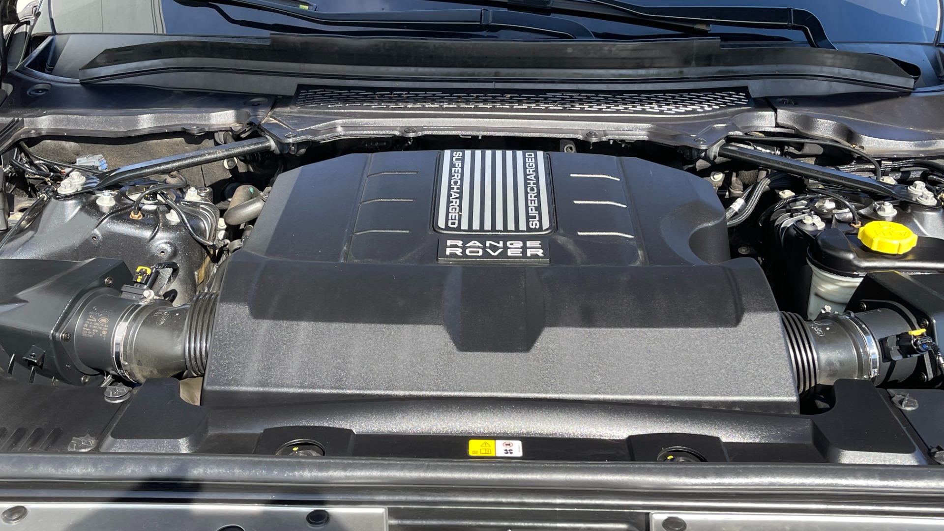 Used 2014 Land Rover Range Rover Supercharged Autobiography / 22IN WHEELS / PREMIUM PAINT / MASSAGE for sale $42,975 at Formula Imports in Charlotte NC 28227 32