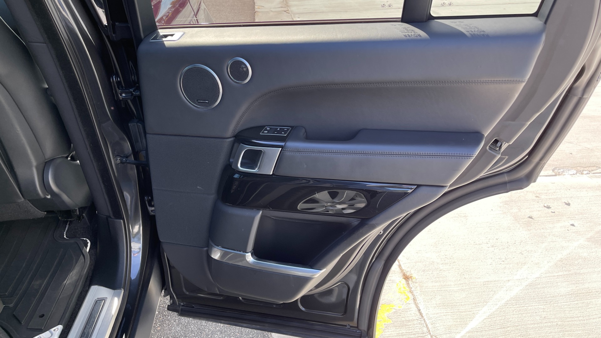 Used 2014 Land Rover Range Rover Supercharged Autobiography / 22IN WHEELS / PREMIUM PAINT / MASSAGE for sale $42,975 at Formula Imports in Charlotte NC 28227 44