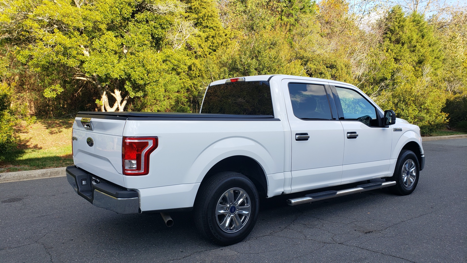 Used 2017 Ford F-150 XLT 4x2 SUPERCREW / V6 / AUTO / 145 WB / 5.6 BED for sale Sold at Formula Imports in Charlotte NC 28227 11