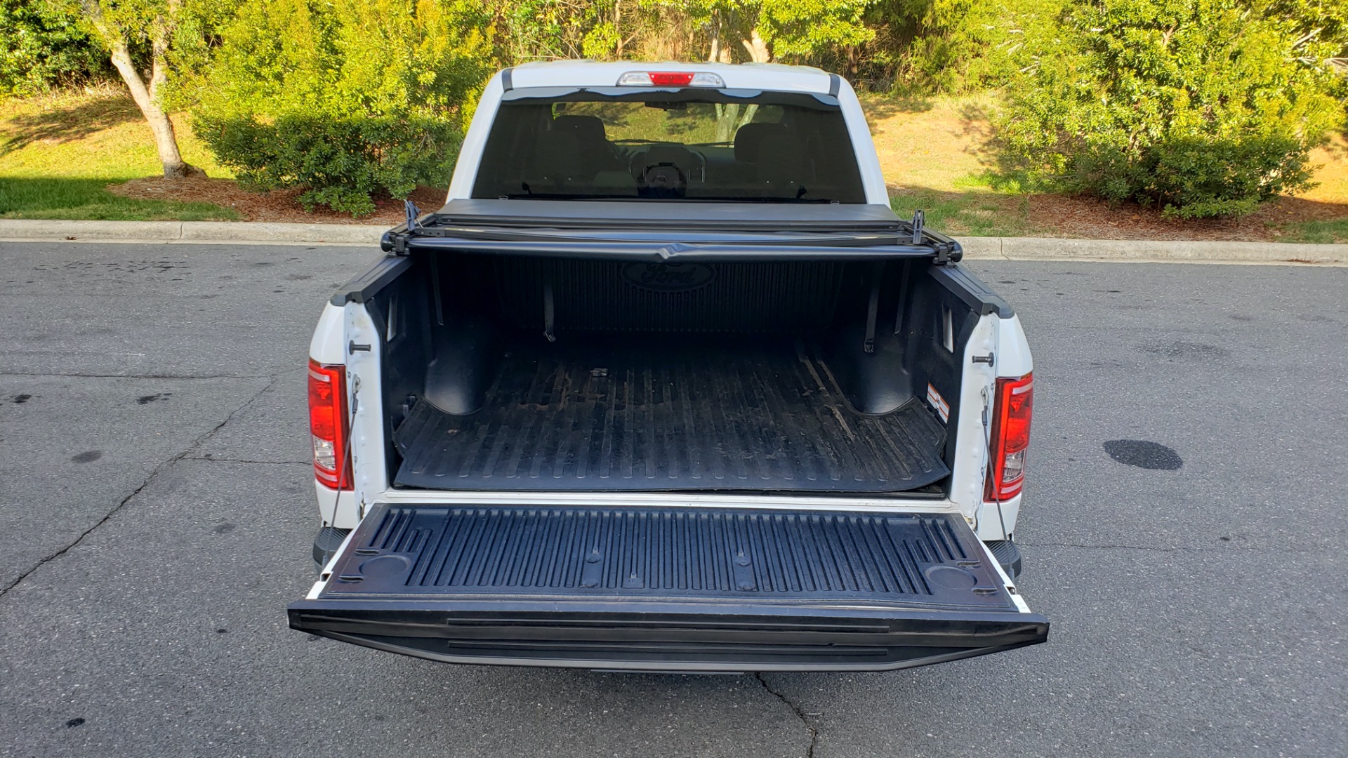Used 2017 Ford F-150 XLT 4x2 SUPERCREW / V6 / AUTO / 145 WB / 5.6 BED for sale Sold at Formula Imports in Charlotte NC 28227 35