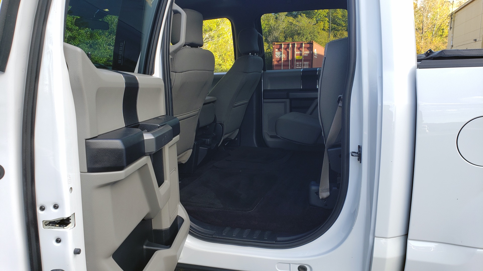 Used 2017 Ford F-150 XLT 4x2 SUPERCREW / V6 / AUTO / 145 WB / 5.6 BED for sale Sold at Formula Imports in Charlotte NC 28227 58