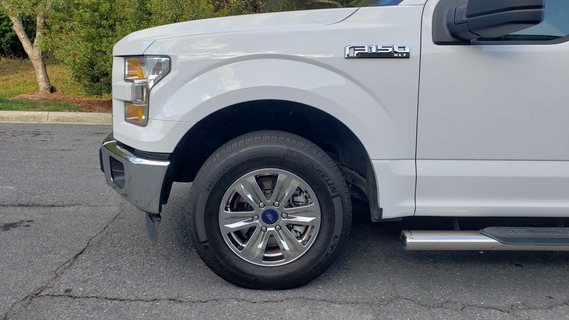 Used 2017 Ford F-150 XLT 4x2 SUPERCREW / V6 / AUTO / 145 WB / 5.6 BED for sale Sold at Formula Imports in Charlotte NC 28227 7