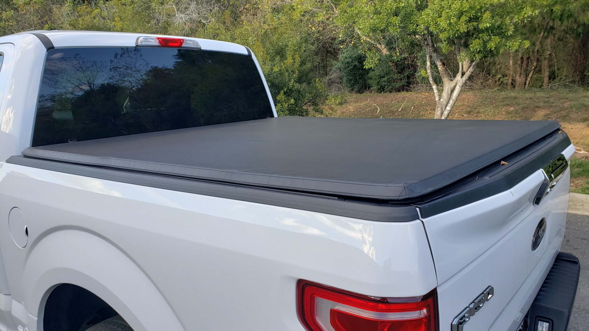 Used 2017 Ford F-150 XLT 4x2 SUPERCREW / V6 / AUTO / 145 WB / 5.6 BED for sale Sold at Formula Imports in Charlotte NC 28227 9