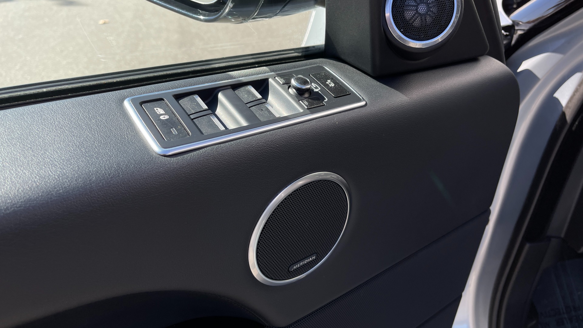 Used 2013 Land Rover Range Rover HSE / 22IN WHEELS / CLIMATE PACKAGE / SOFT CLOSE / VISION ASSIST for sale Sold at Formula Imports in Charlotte NC 28227 27