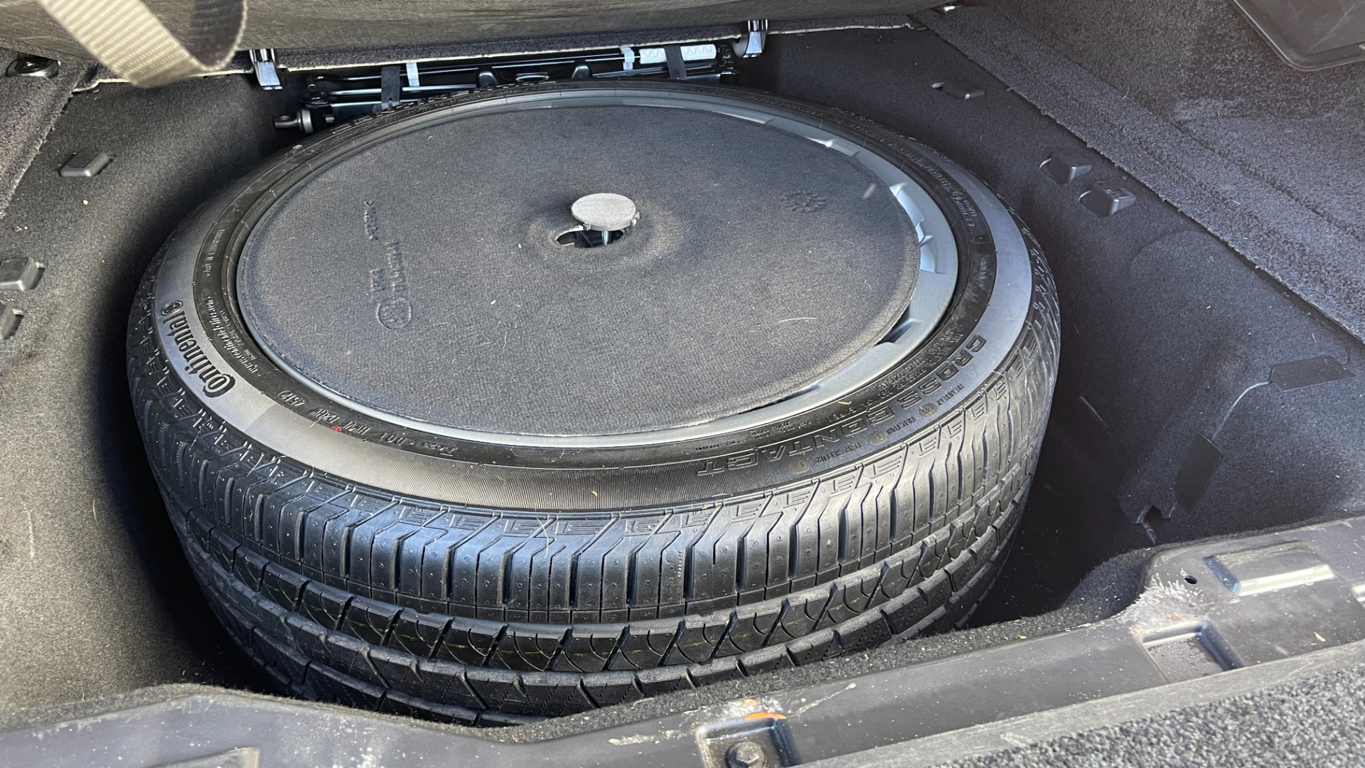 Used 2013 Land Rover Range Rover HSE / 22IN WHEELS / CLIMATE PACKAGE / SOFT CLOSE / VISION ASSIST for sale Sold at Formula Imports in Charlotte NC 28227 42