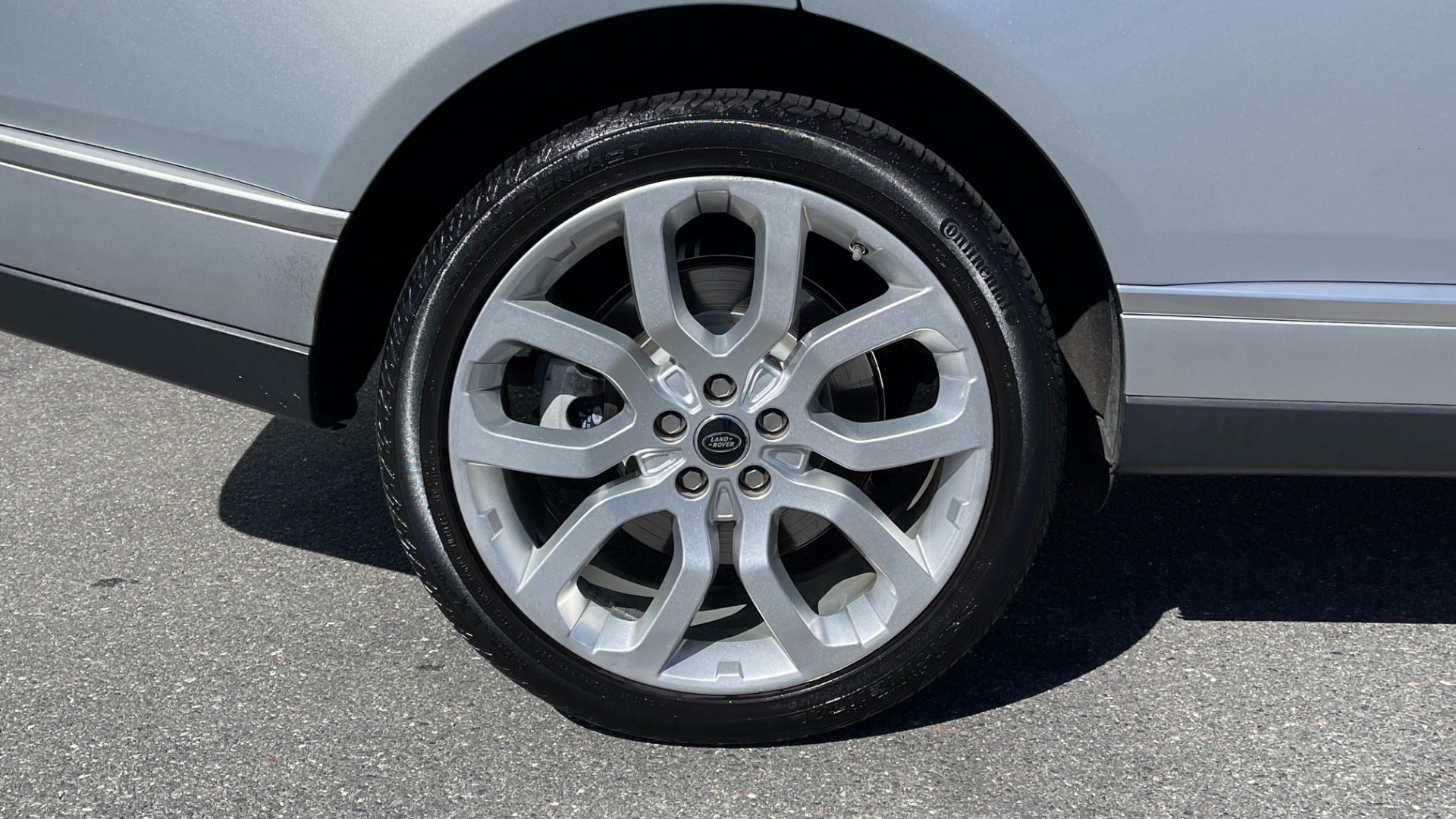 Used 2013 Land Rover Range Rover HSE / 22IN WHEELS / CLIMATE PACKAGE / SOFT CLOSE / VISION ASSIST for sale Sold at Formula Imports in Charlotte NC 28227 48