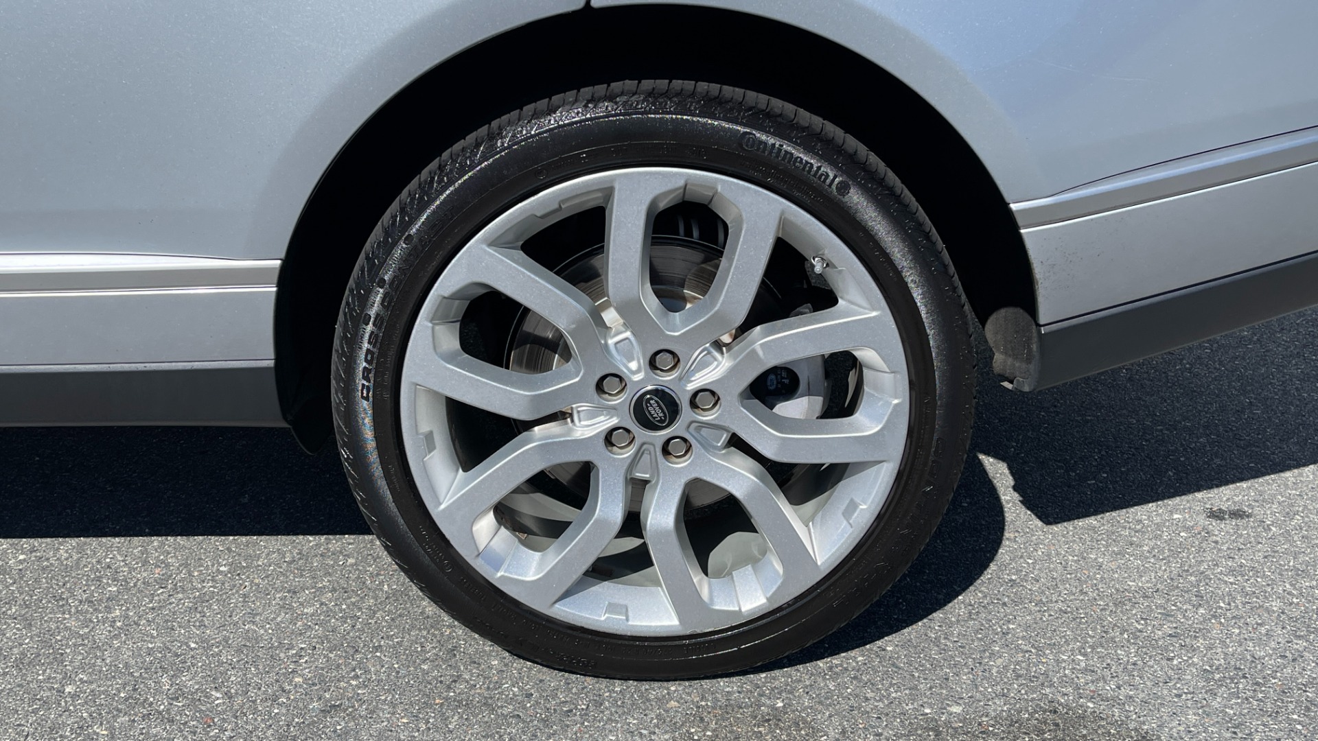 Used 2013 Land Rover Range Rover HSE / 22IN WHEELS / CLIMATE PACKAGE / SOFT CLOSE / VISION ASSIST for sale Sold at Formula Imports in Charlotte NC 28227 50