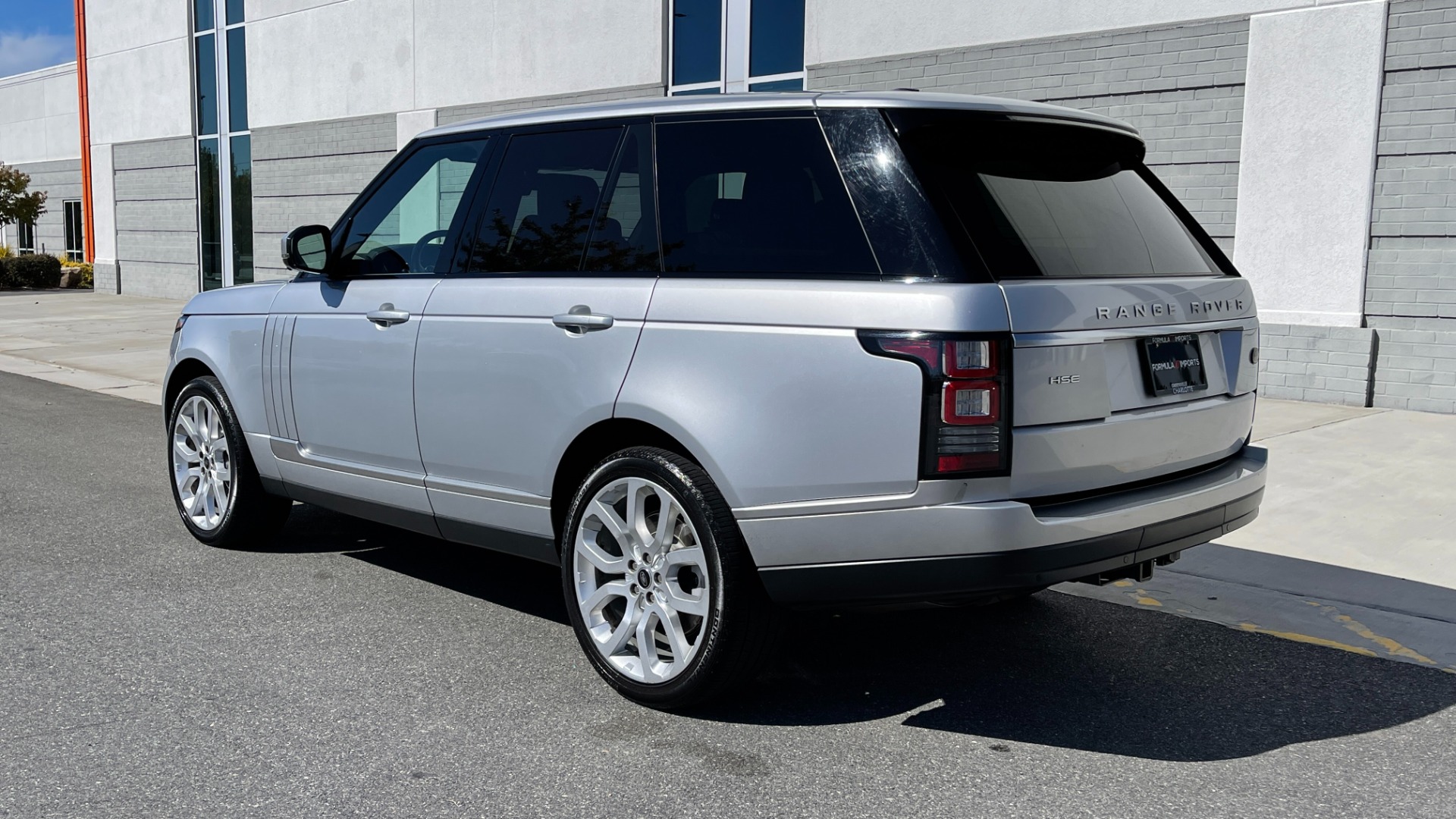 Used 2013 Land Rover Range Rover HSE / 22IN WHEELS / CLIMATE PACKAGE / SOFT CLOSE / VISION ASSIST for sale Sold at Formula Imports in Charlotte NC 28227 7