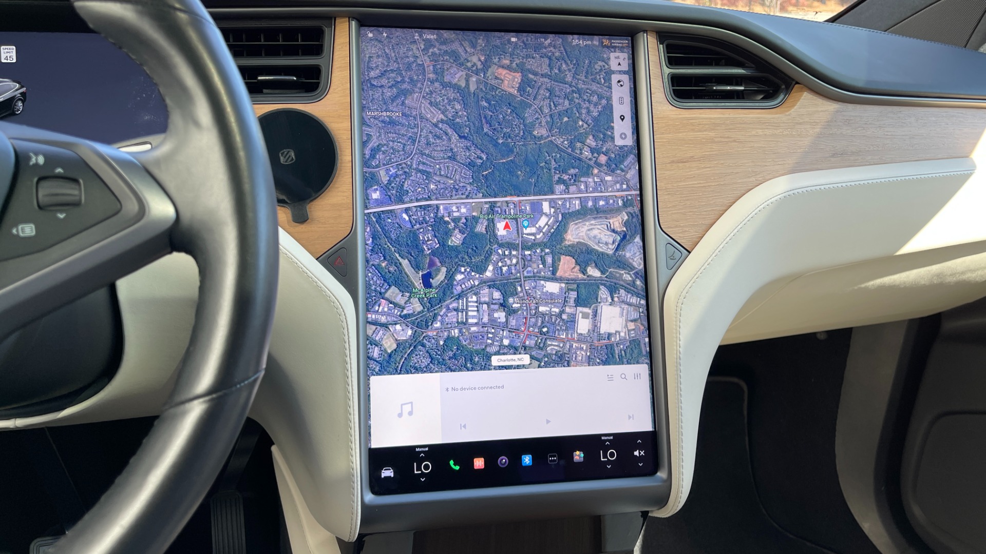 Used 2020 Tesla Model X LONG RANGE PLUS / FULL SELF DRIVING / 22IN WHEELS / 3 ROW SEATING for sale $82,999 at Formula Imports in Charlotte NC 28227 12