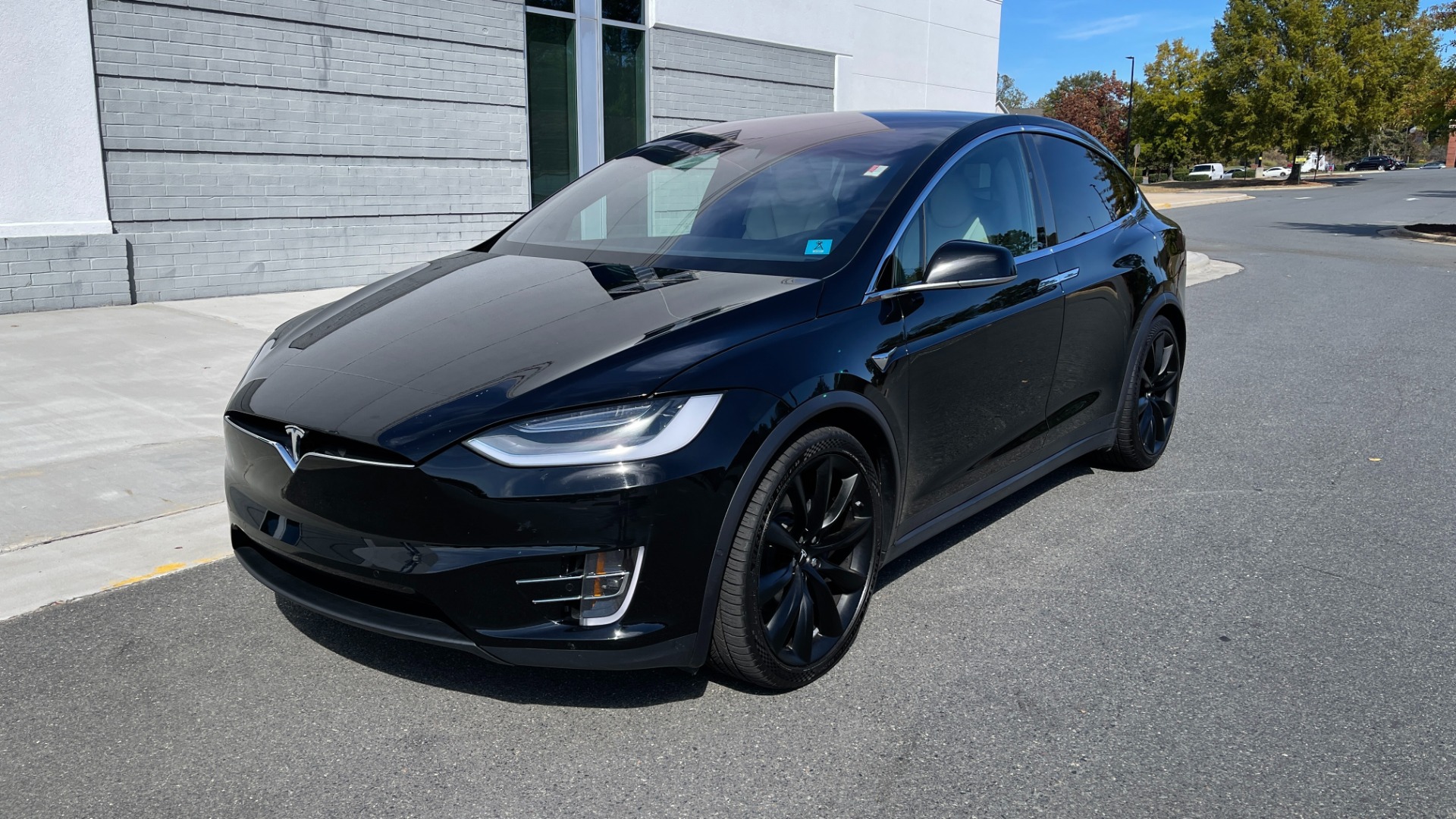 Used 2020 Tesla Model X LONG RANGE PLUS / FULL SELF DRIVING / 22IN WHEELS / 3 ROW SEATING for sale $82,999 at Formula Imports in Charlotte NC 28227 2