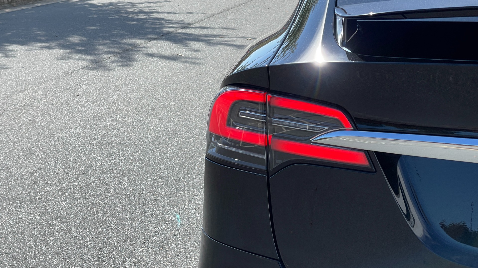 Used 2020 Tesla Model X LONG RANGE PLUS / FULL SELF DRIVING / 22IN WHEELS / 3 ROW SEATING for sale $82,999 at Formula Imports in Charlotte NC 28227 32