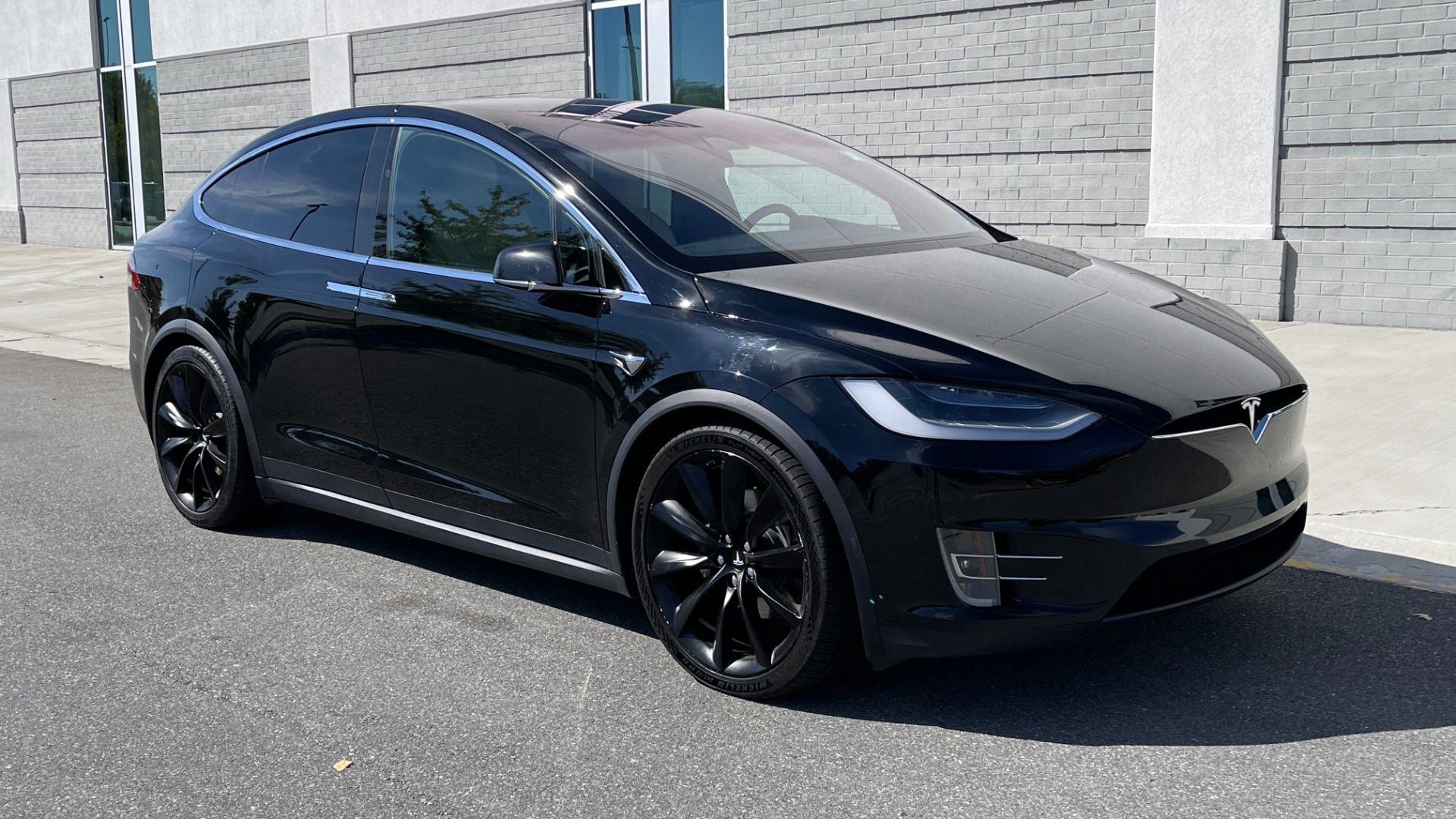 Used 2020 Tesla Model X LONG RANGE PLUS / FULL SELF DRIVING / 22IN WHEELS / 3 ROW SEATING for sale $82,999 at Formula Imports in Charlotte NC 28227 7