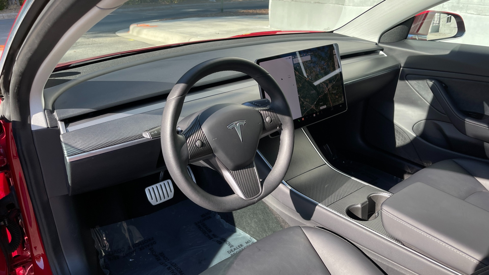 Used 2020 Tesla Model 3 PERFORMANCE / 20IN WHEELS / PERFORMANCE BRAKES / CARBON FIBER TRIM for sale $43,995 at Formula Imports in Charlotte NC 28227 12