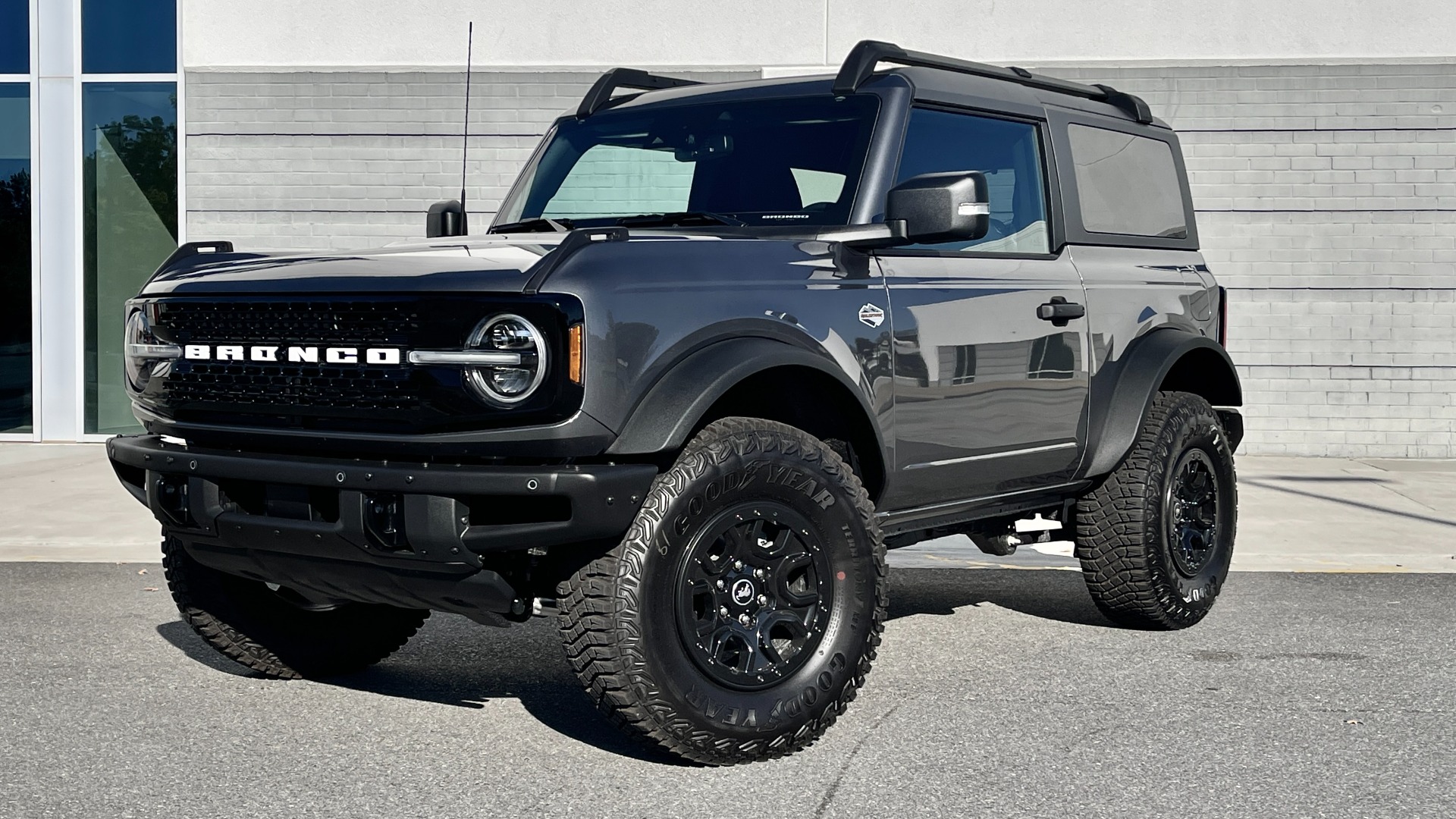 Used 2022 Ford Bronco WILDTRAK / HD FRONT BUMPER / ADAPTIVE CRUISE / HIGH PACKAGE for sale Sold at Formula Imports in Charlotte NC 28227 1