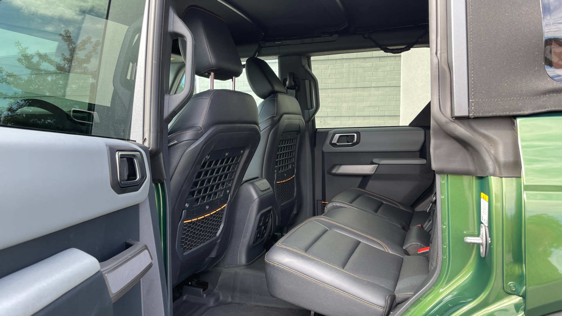 Used 2022 Ford Bronco BADLANDS ADVANCED / SASQUATCH / SOFT TOP / 2.3L ECOBOOST for sale $66,295 at Formula Imports in Charlotte NC 28227 19