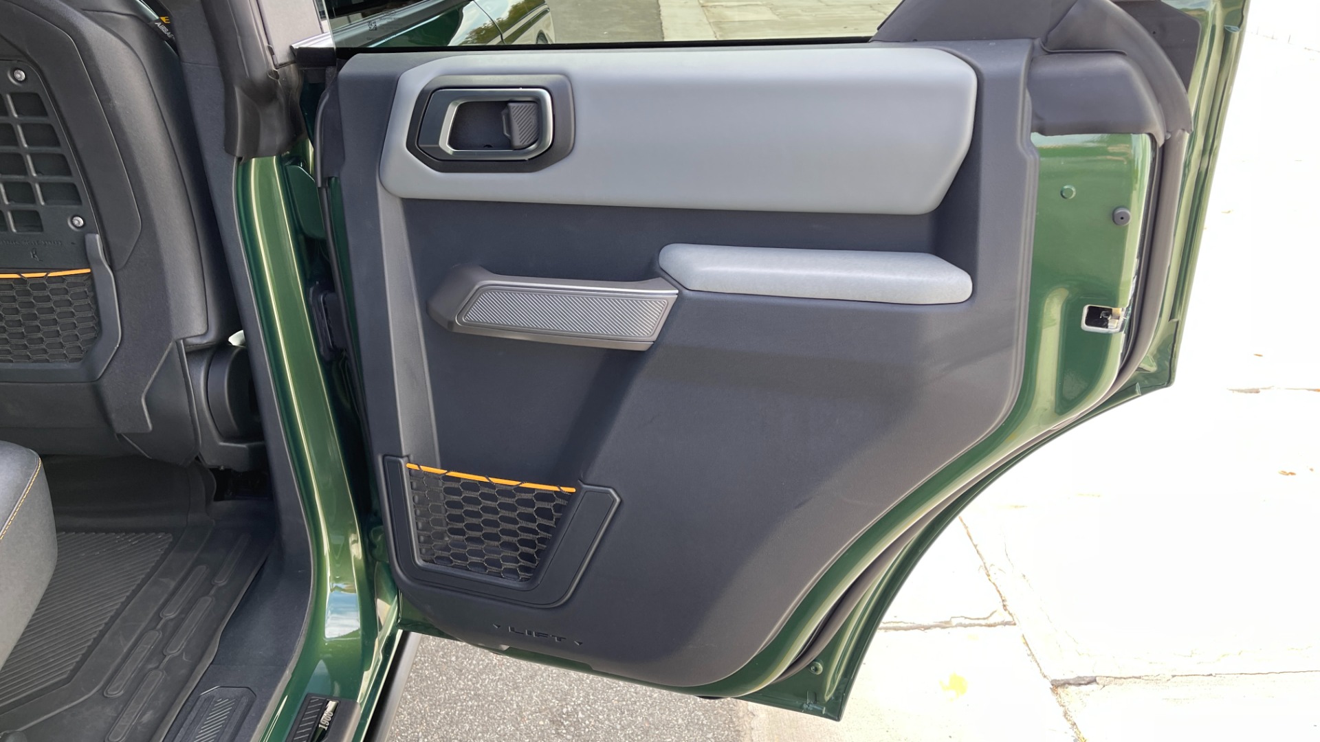 Used 2022 Ford Bronco BADLANDS ADVANCED / SASQUATCH / SOFT TOP / 2.3L ECOBOOST for sale $66,295 at Formula Imports in Charlotte NC 28227 29