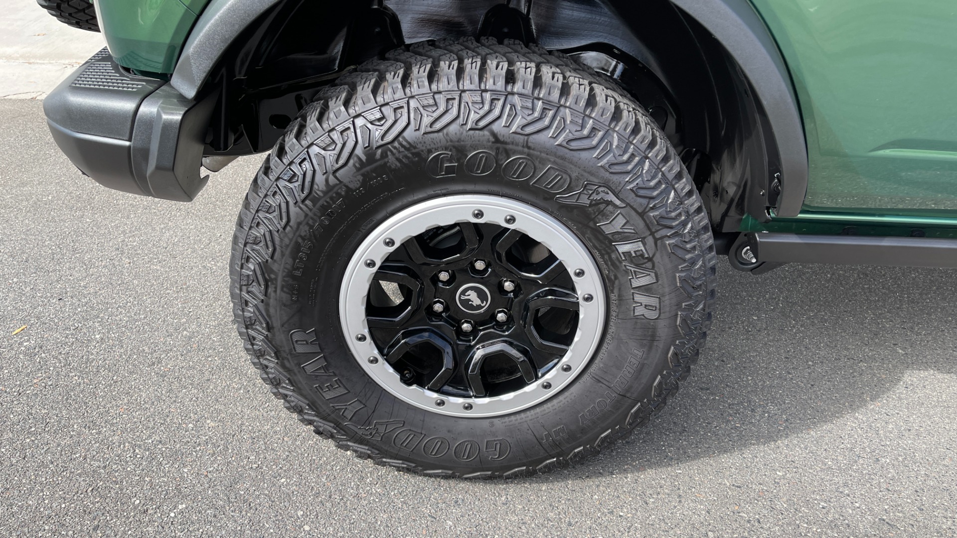 Used 2022 Ford Bronco BADLANDS ADVANCED / SASQUATCH / SOFT TOP / 2.3L ECOBOOST for sale $66,295 at Formula Imports in Charlotte NC 28227 45
