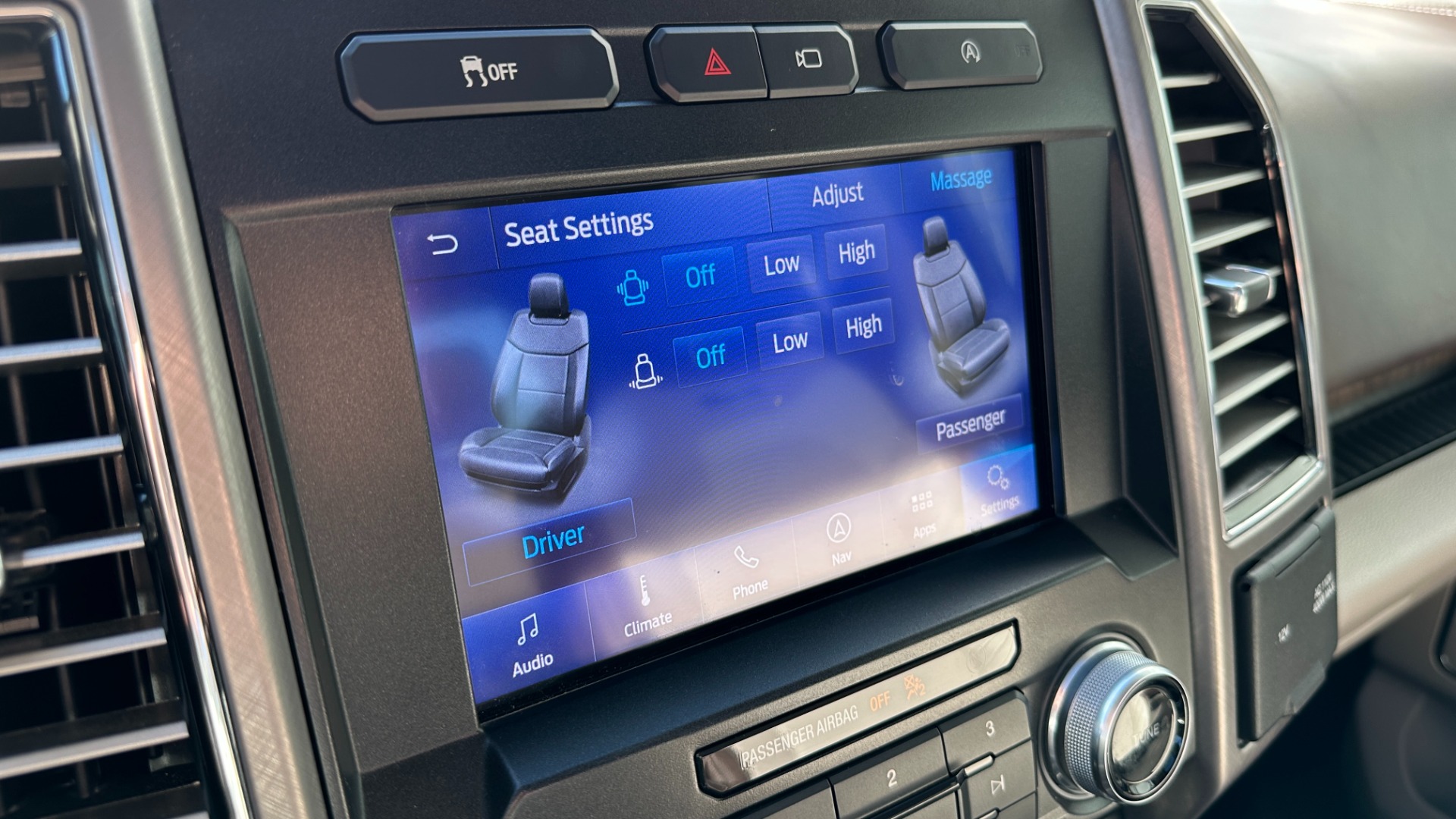 Used 2020 Ford F-150 LIMITED / LOADED OPTIONS / PANORAMIC ROOF / MASSAGE / ADAPTIVE CRUISE for sale Sold at Formula Imports in Charlotte NC 28227 19
